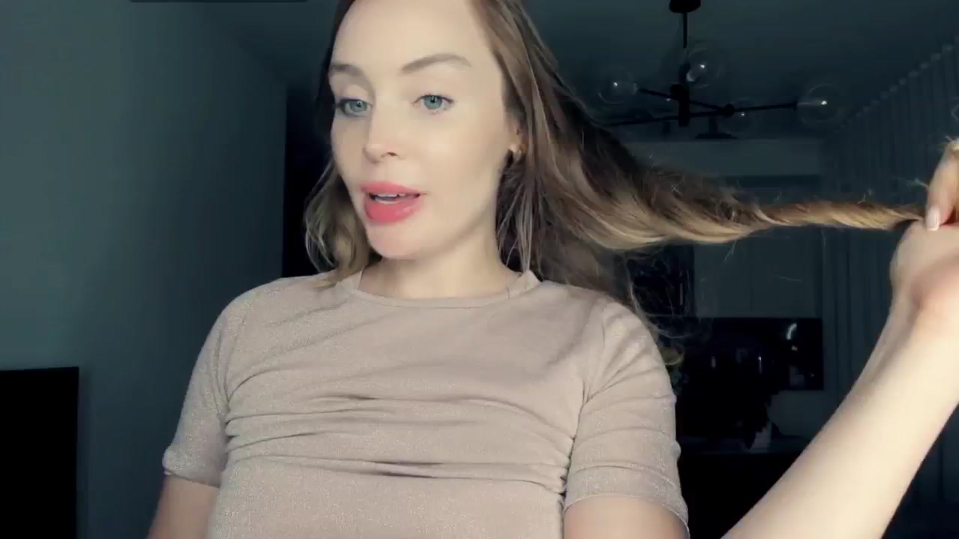 Gallery image thumbnail from NessaMoore's myfreecams stream on, 05/21/2024, 04:02 image 7 of 20