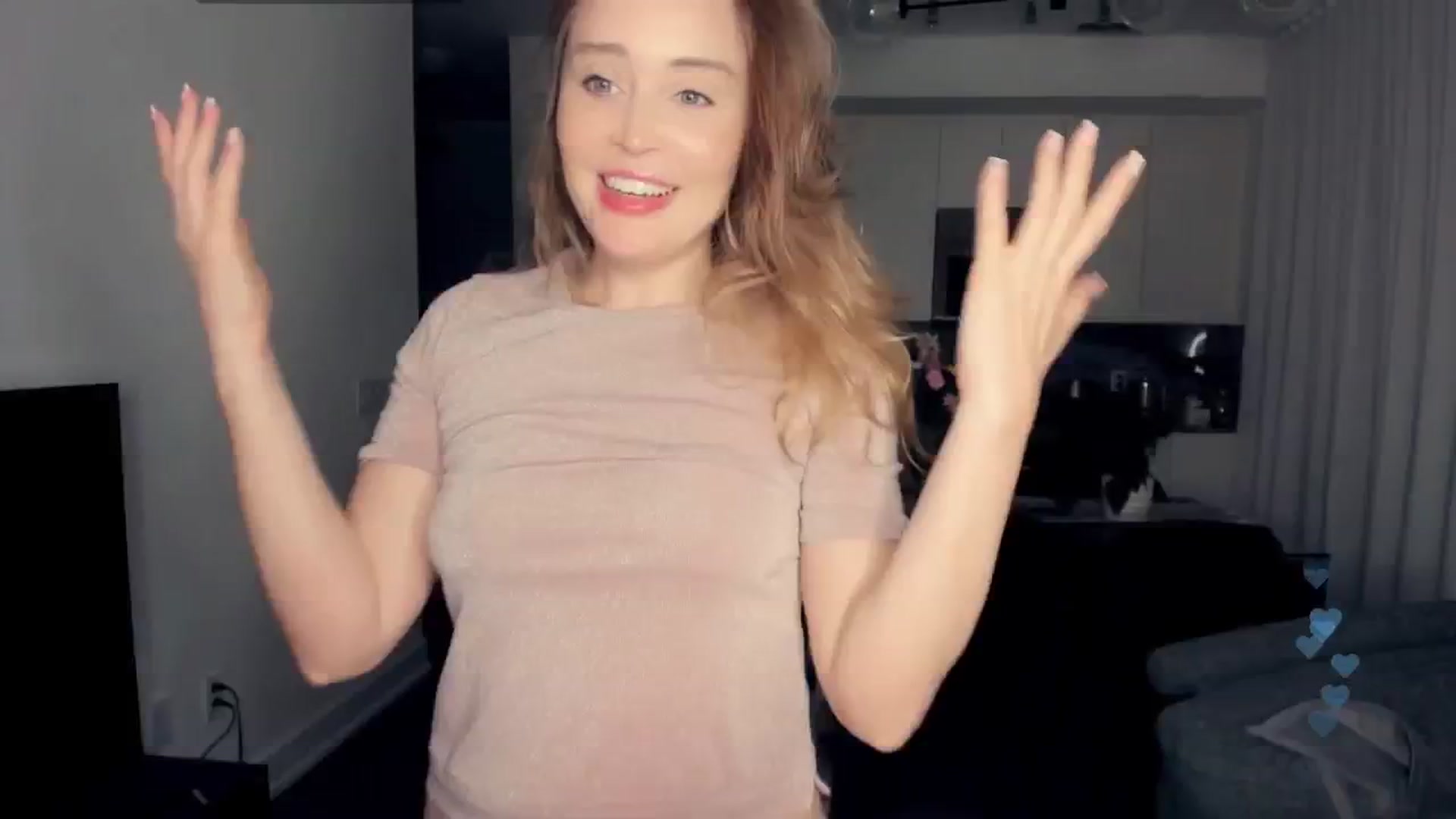 Gallery image thumbnail from NessaMoore's myfreecams stream on, 05/21/2024, 04:02 image 10 of 20