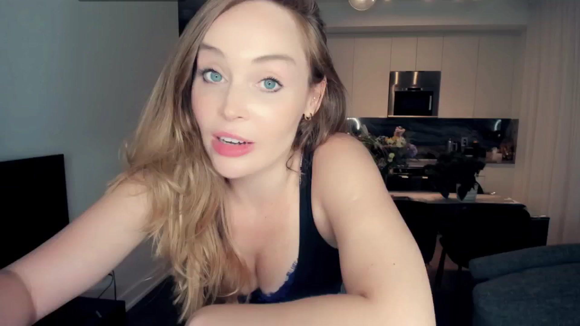 Gallery image thumbnail from NessaMoore's myfreecams stream on, 05/22/2024, 04:09 image 11 of 20