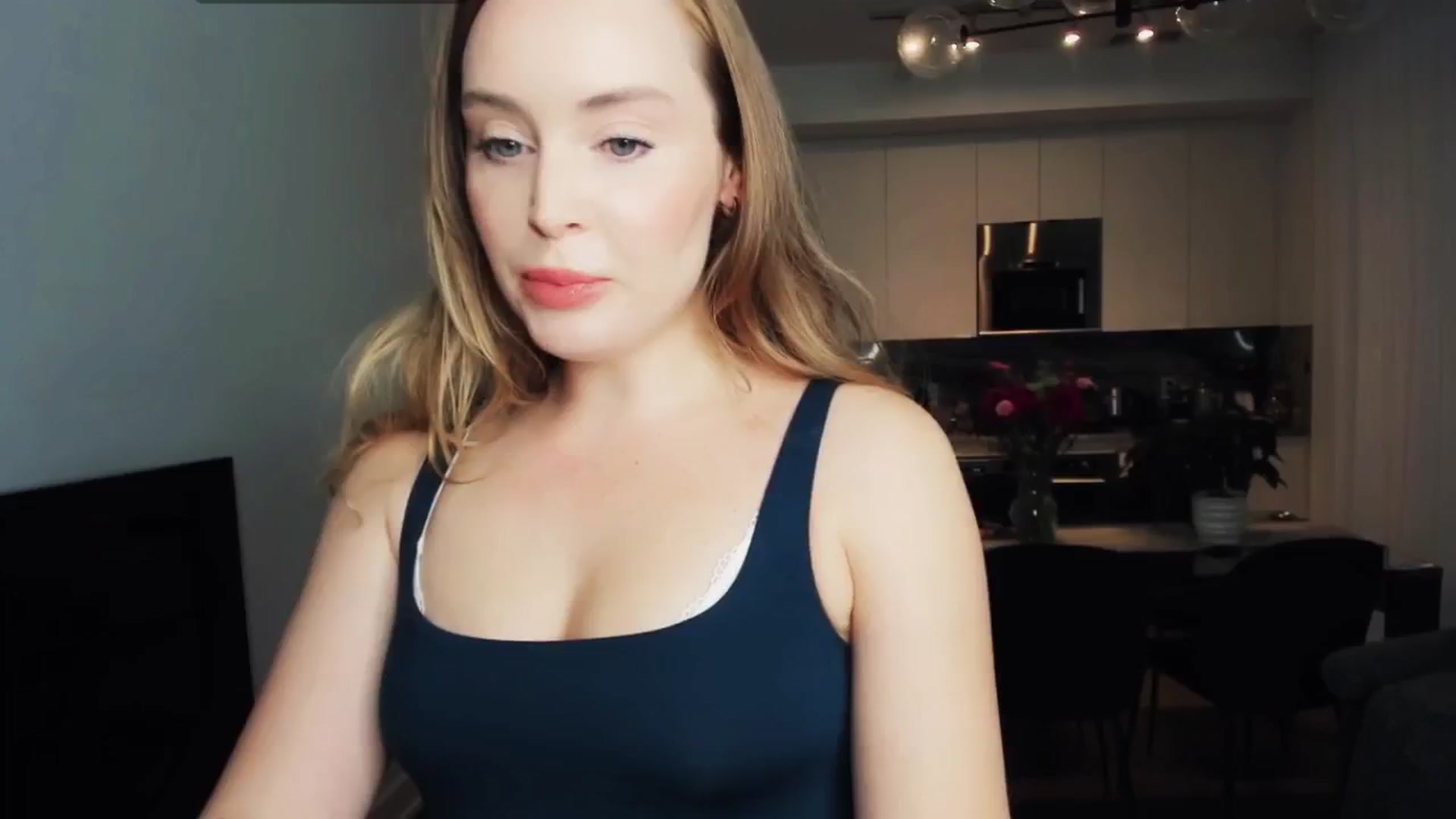 Gallery image thumbnail from NessaMoore's myfreecams stream on, 05/28/2024, 24:22 image 20 of 20