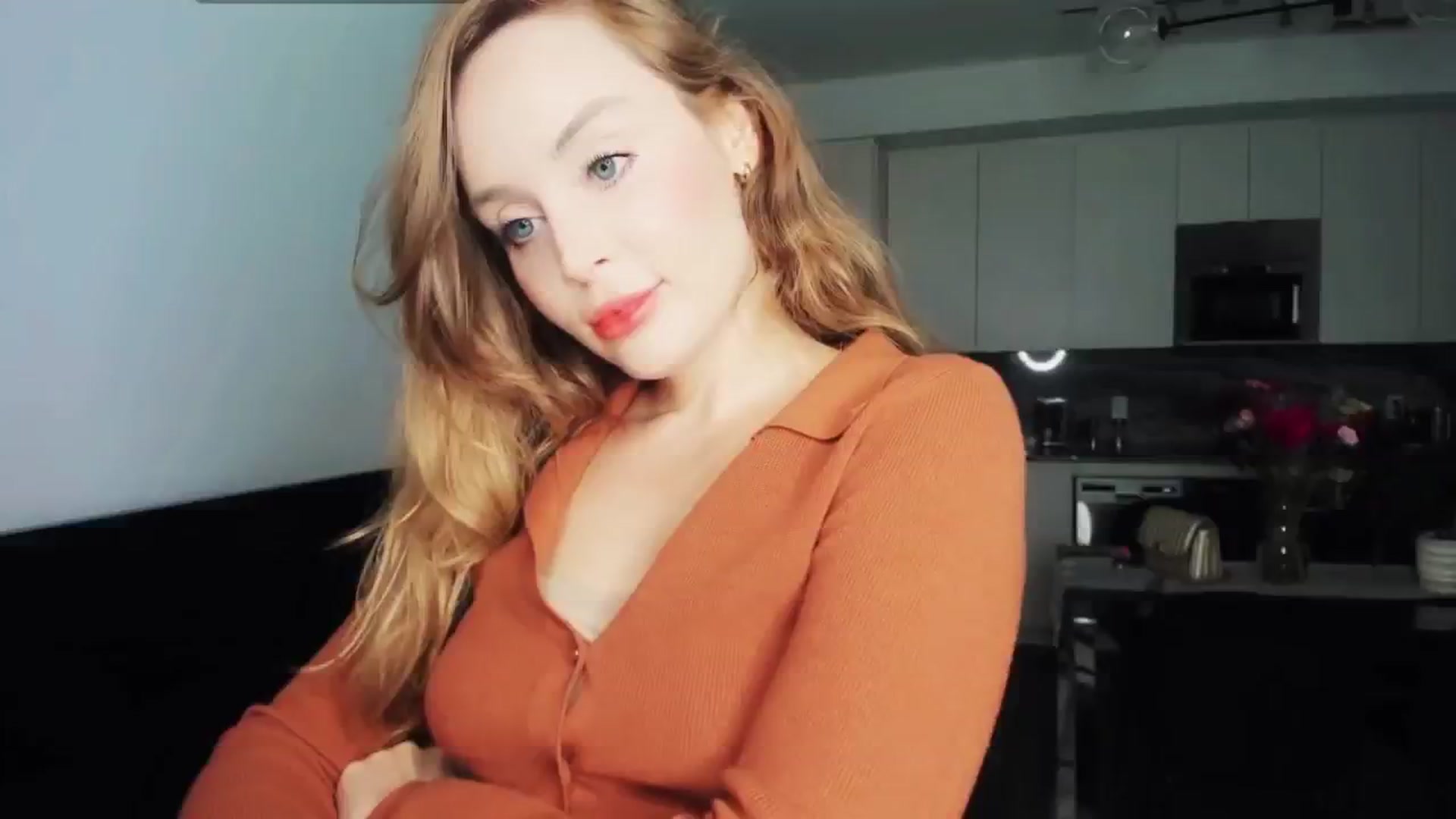 Gallery image thumbnail from NessaMoore's myfreecams stream on, 05/29/2024, 24:49 image 7 of 20