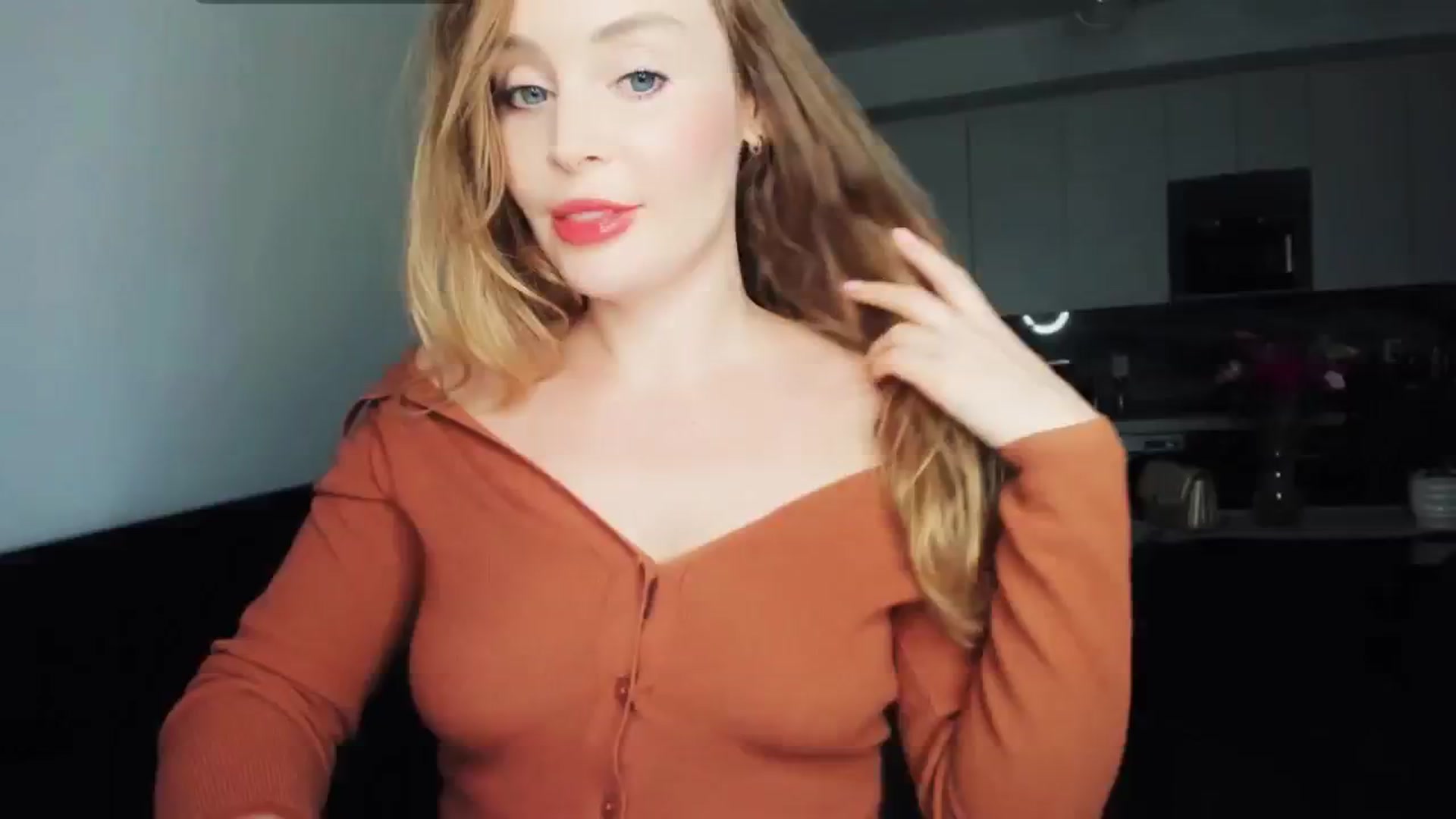 Gallery image thumbnail from NessaMoore's myfreecams stream on, 05/29/2024, 24:49 image 19 of 20
