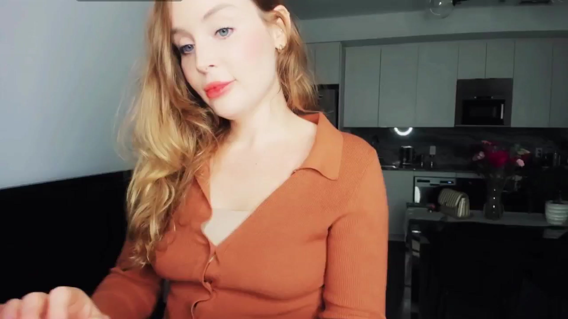 Gallery image thumbnail from NessaMoore's myfreecams stream on, 05/29/2024, 24:49 image 6 of 20