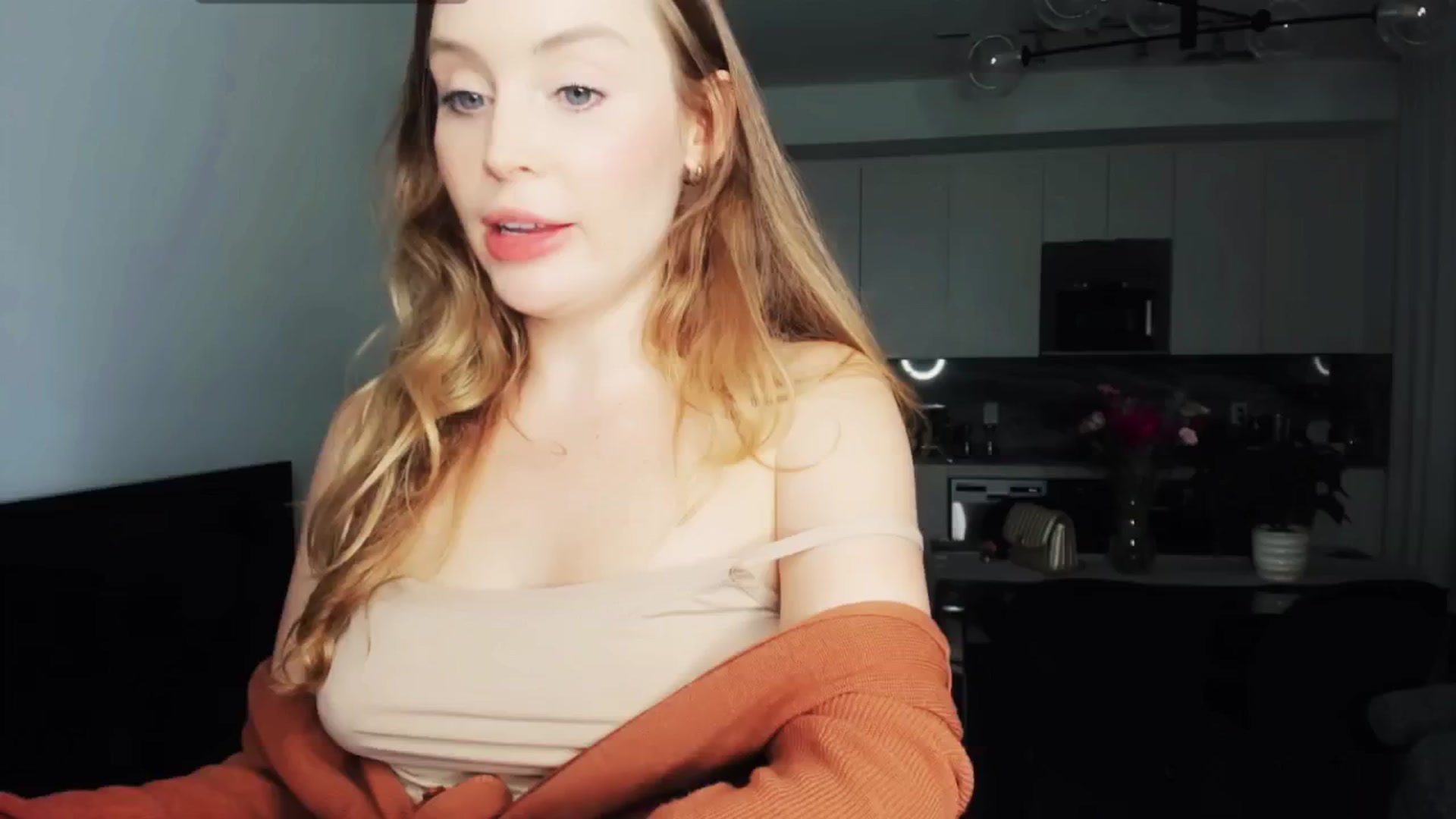 Gallery image thumbnail from NessaMoore's myfreecams stream on, 05/29/2024, 03:33 image 14 of 20