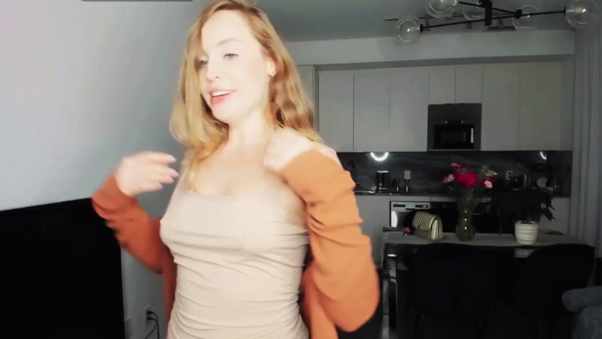 Gallery image thumbnail from NessaMoore's myfreecams stream on, 05/29/2024, 03:33 image 17 of 20