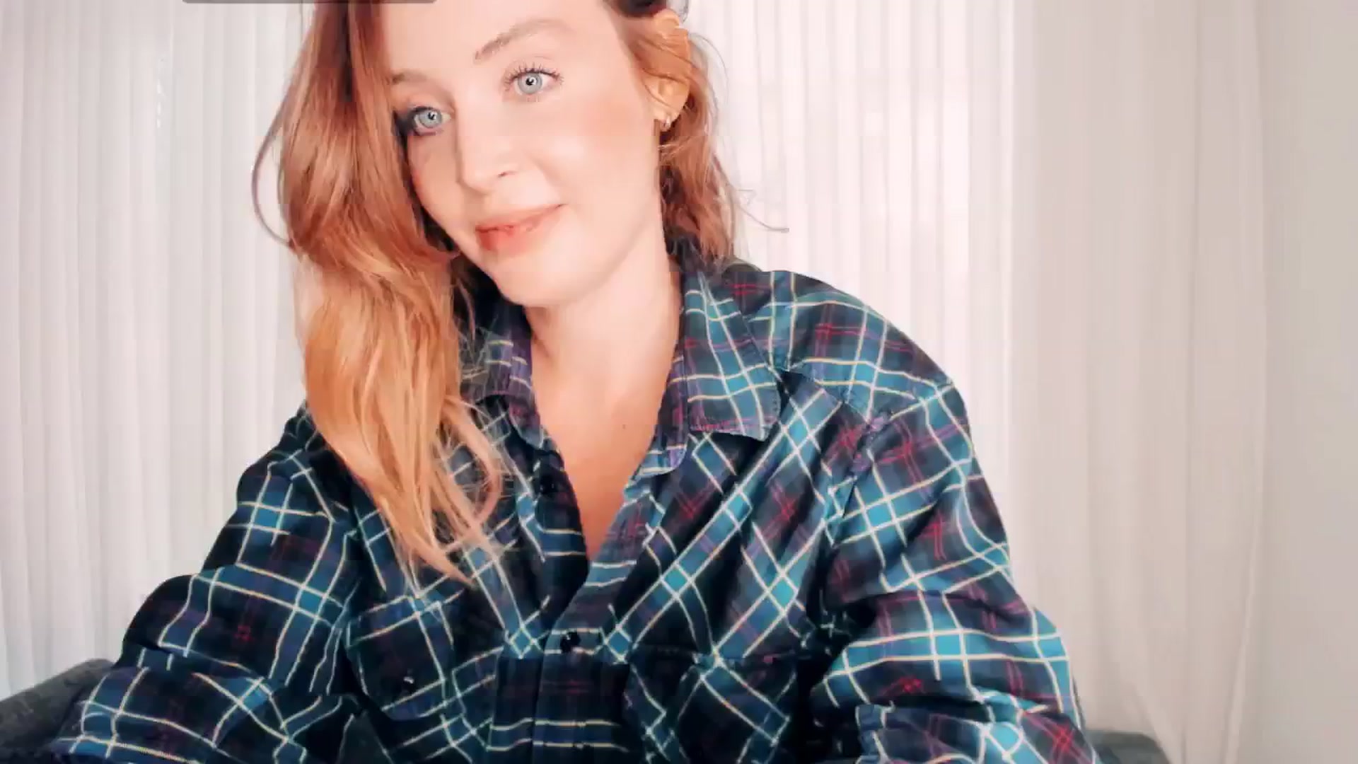 Gallery image thumbnail from NessaMoore's myfreecams stream on, 06/07/2024, 24:01 image 15 of 20