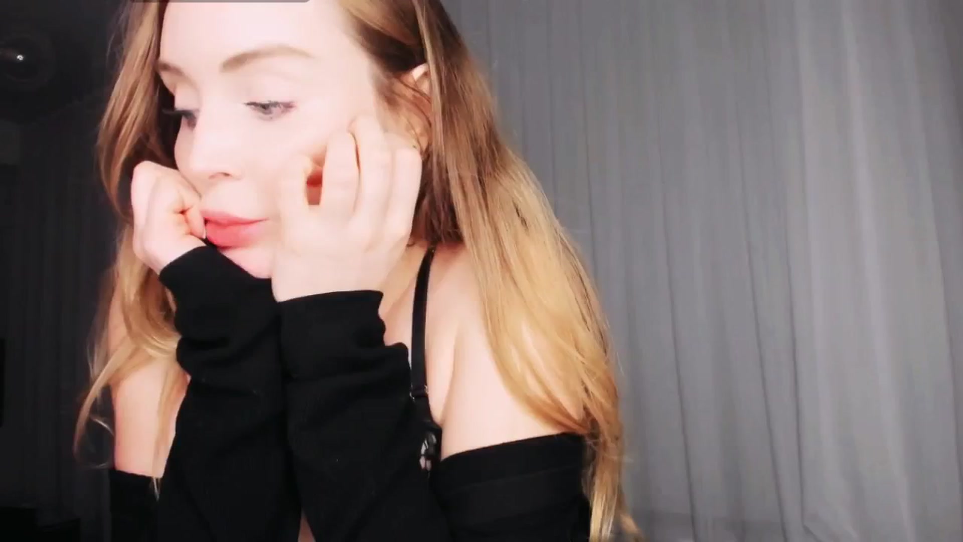 Gallery image thumbnail from NessaMoore's myfreecams stream on, 06/14/2024, 04:08 image 7 of 20