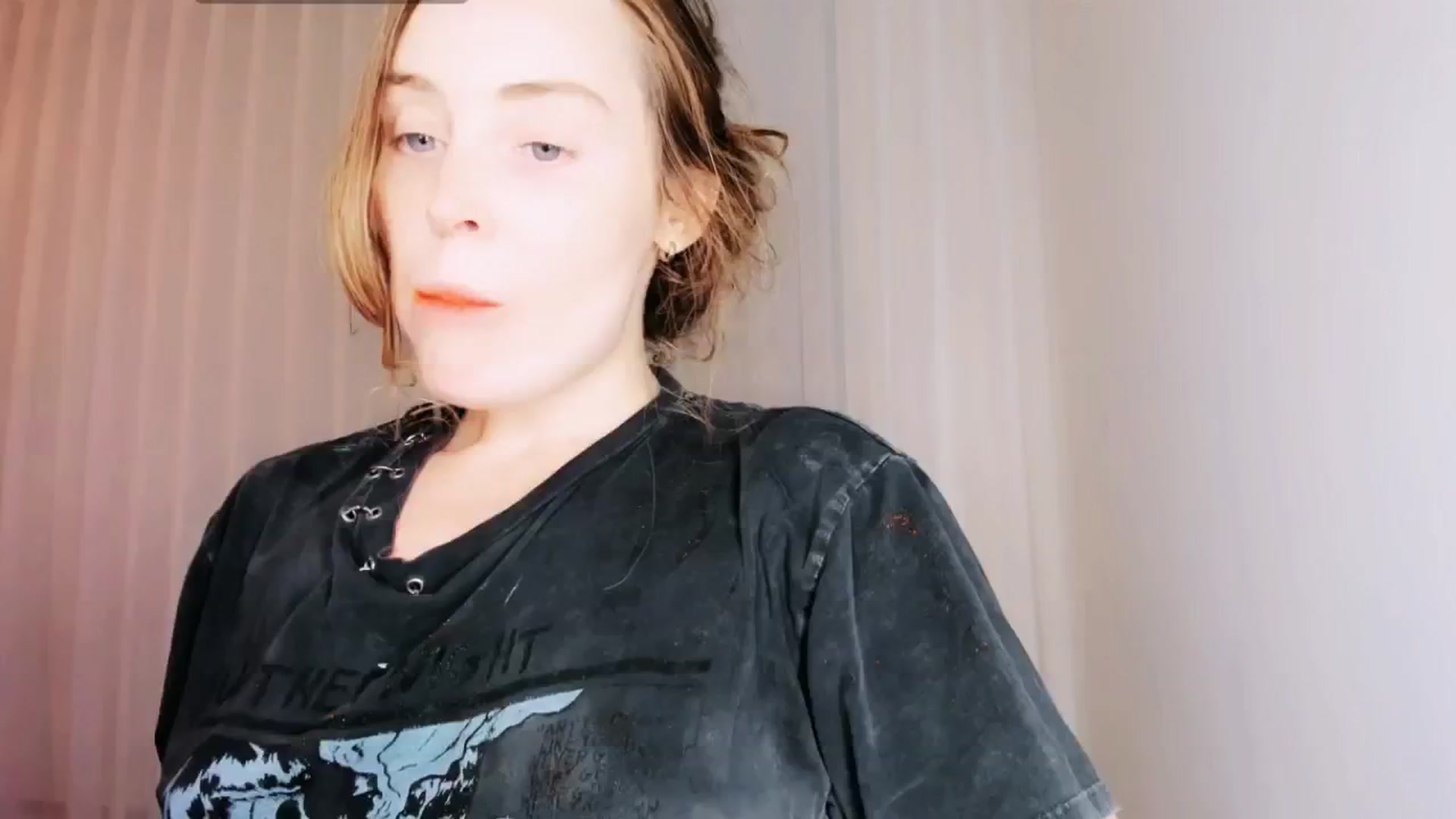 Gallery image thumbnail from NessaMoore's myfreecams stream on, 06/18/2024, 03:43 image 5 of 20