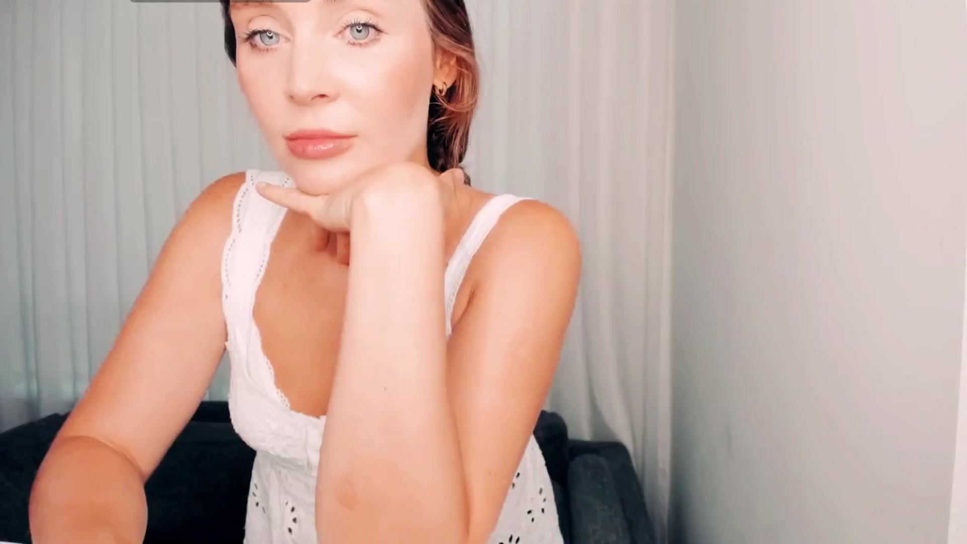 Gallery image thumbnail from NessaMoore's myfreecams stream on, 07/24/2024, 24:19 image 15 of 20
