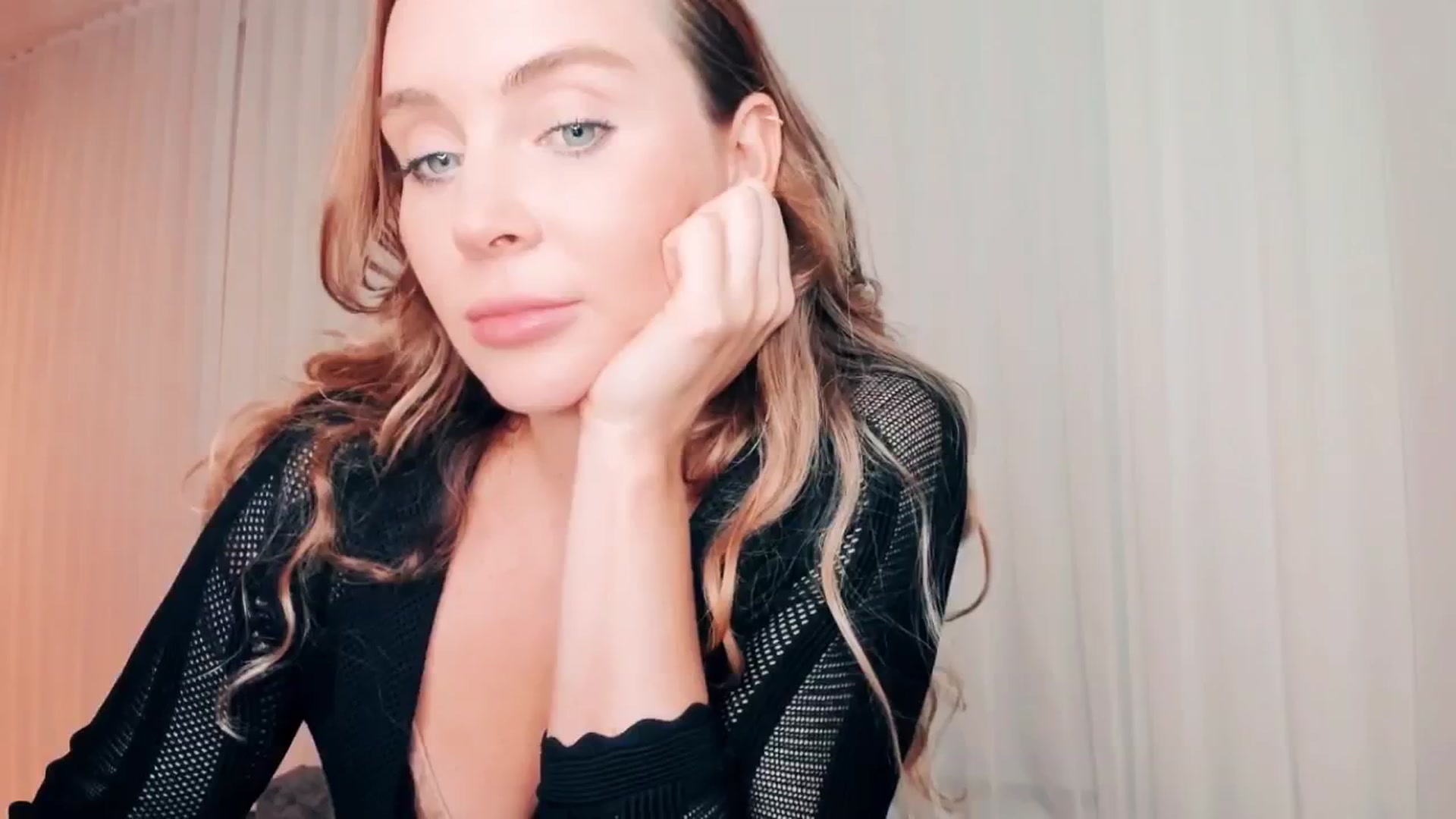 Gallery image thumbnail from NessaMoore's myfreecams stream on, 08/10/2024, 04:36 image 17 of 20