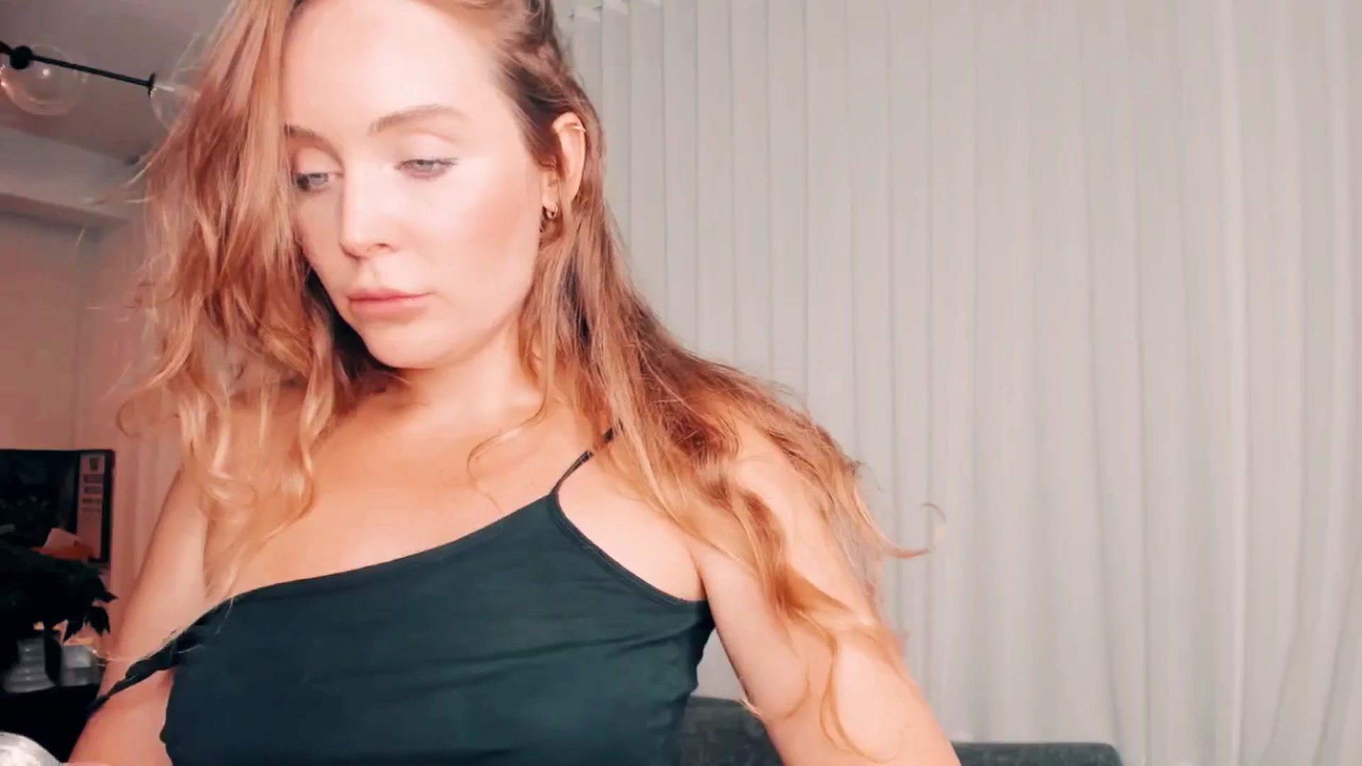 Gallery image thumbnail from NessaMoore's myfreecams stream on, 08/22/2024, 03:13 image 9 of 20