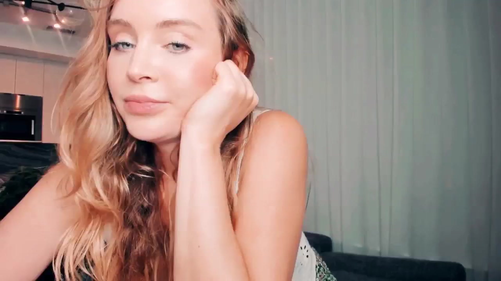 Gallery image thumbnail from NessaMoore's myfreecams stream on, 08/23/2024, 02:55 image 11 of 20