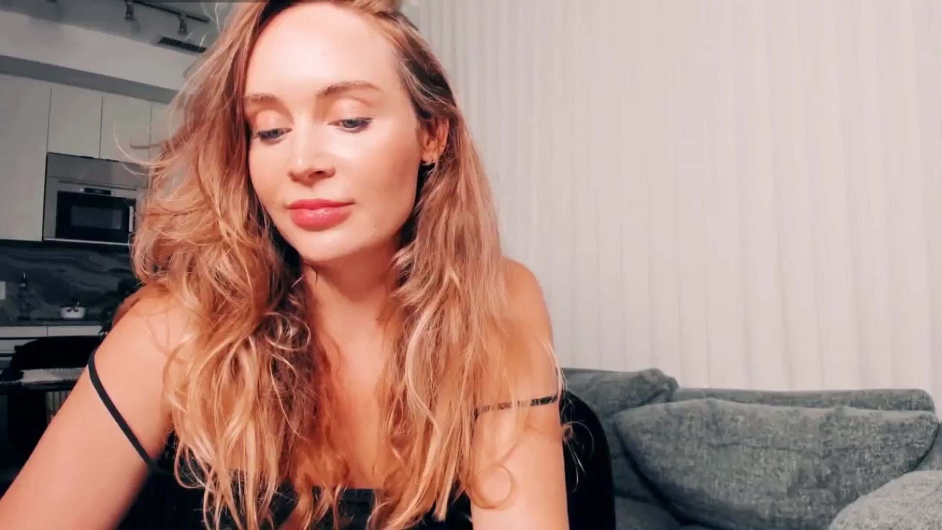 Gallery image thumbnail from NessaMoore's myfreecams stream on, 08/28/2024, 02:01 image 4 of 20