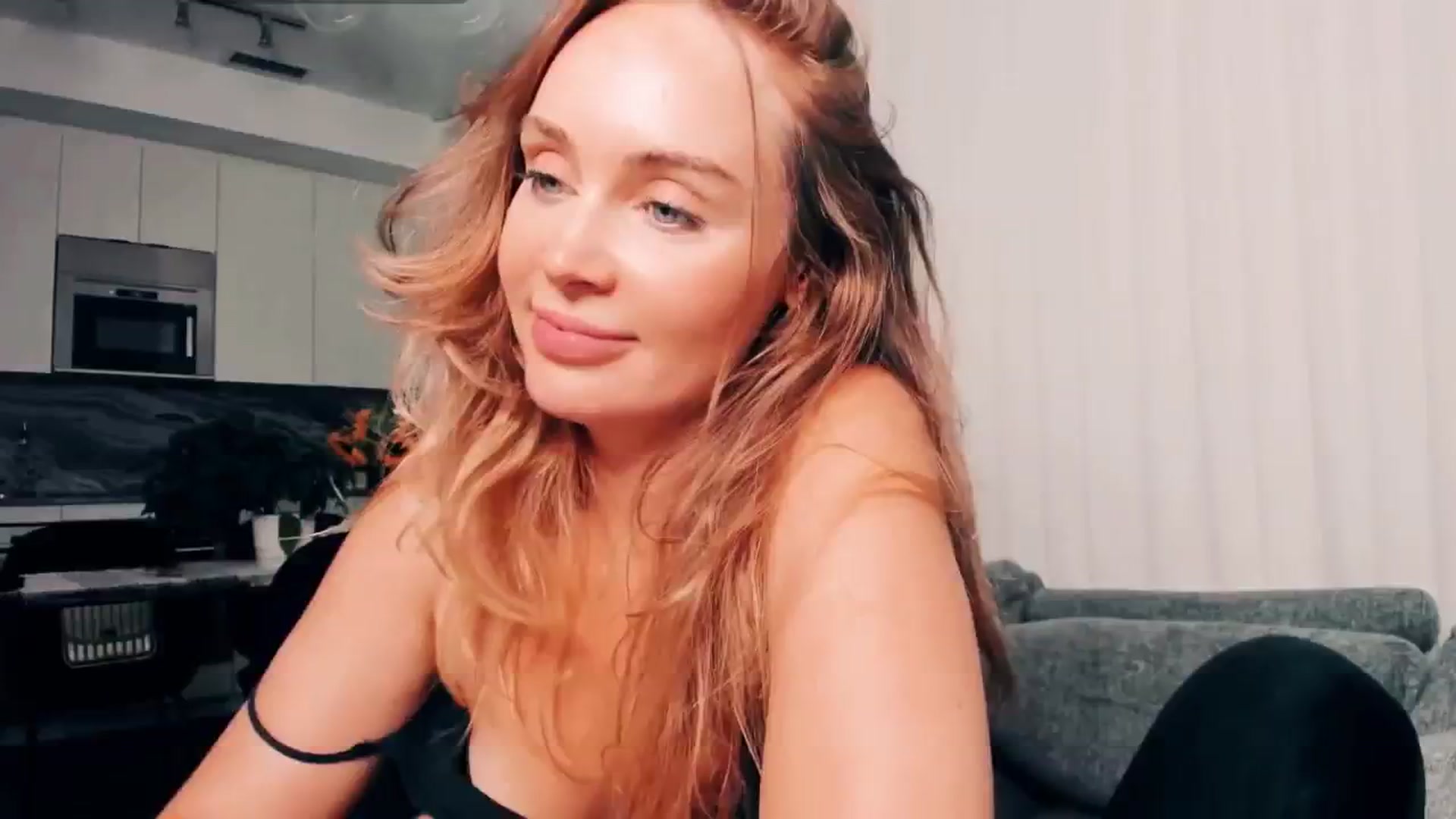 Gallery image thumbnail from NessaMoore's myfreecams stream on, 08/28/2024, 05:00 image 1 of 20