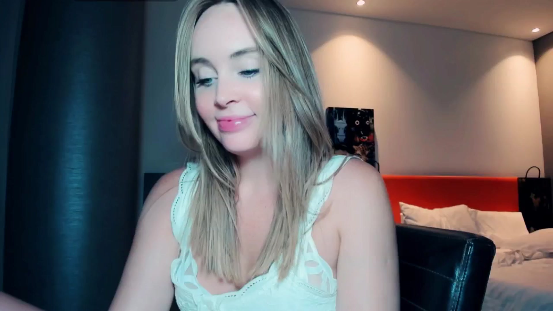 Gallery image thumbnail from NessaMoore's myfreecams stream on, 09/08/2024, 03:05 image 17 of 20