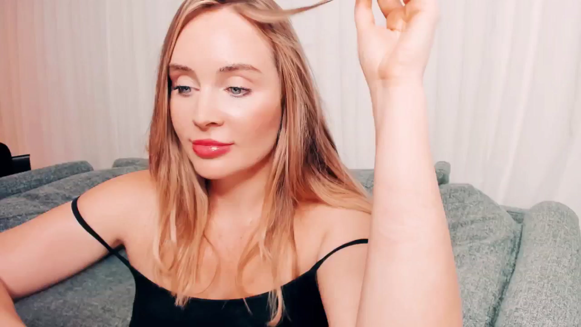 Gallery image thumbnail from NessaMoore's myfreecams stream on, 09/17/2024, 05:51 image 10 of 20