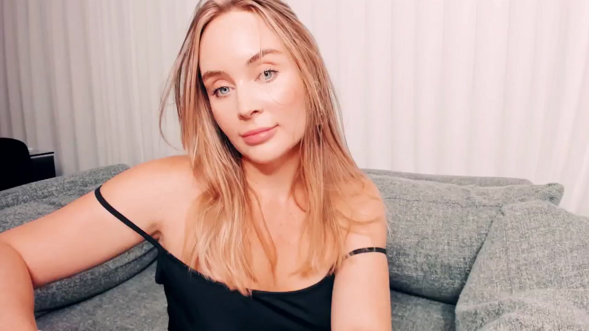 Gallery image thumbnail from NessaMoore's myfreecams stream on, 09/19/2024, 24:51 image 18 of 20