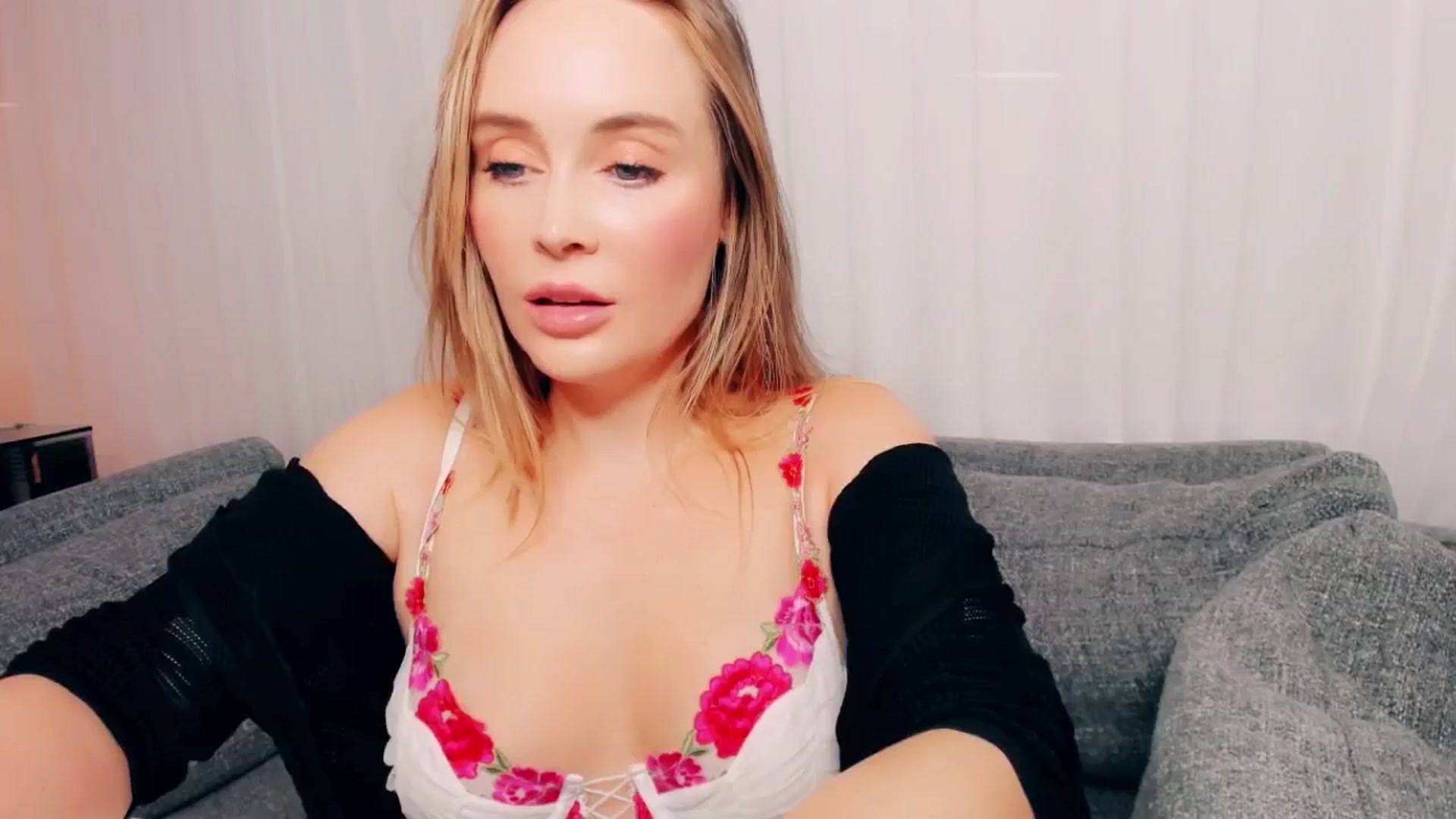 Gallery image thumbnail from NessaMoore's myfreecams stream on, 10/02/2024, 01:30 image 10 of 20