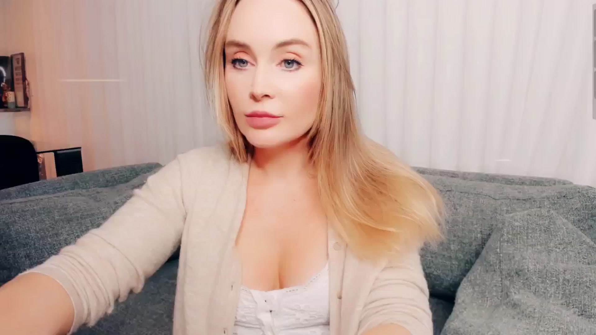 Gallery image thumbnail from NessaMoore's myfreecams stream on, 10/11/2024, 24:56 image 2 of 20