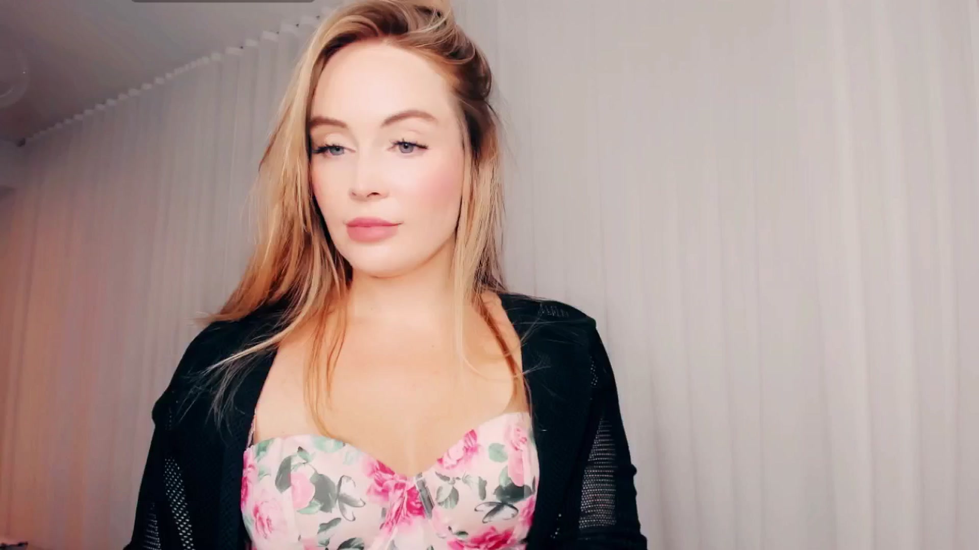Gallery image thumbnail from NessaMoore's myfreecams stream on, 10/16/2024, 01:52 image 2 of 20