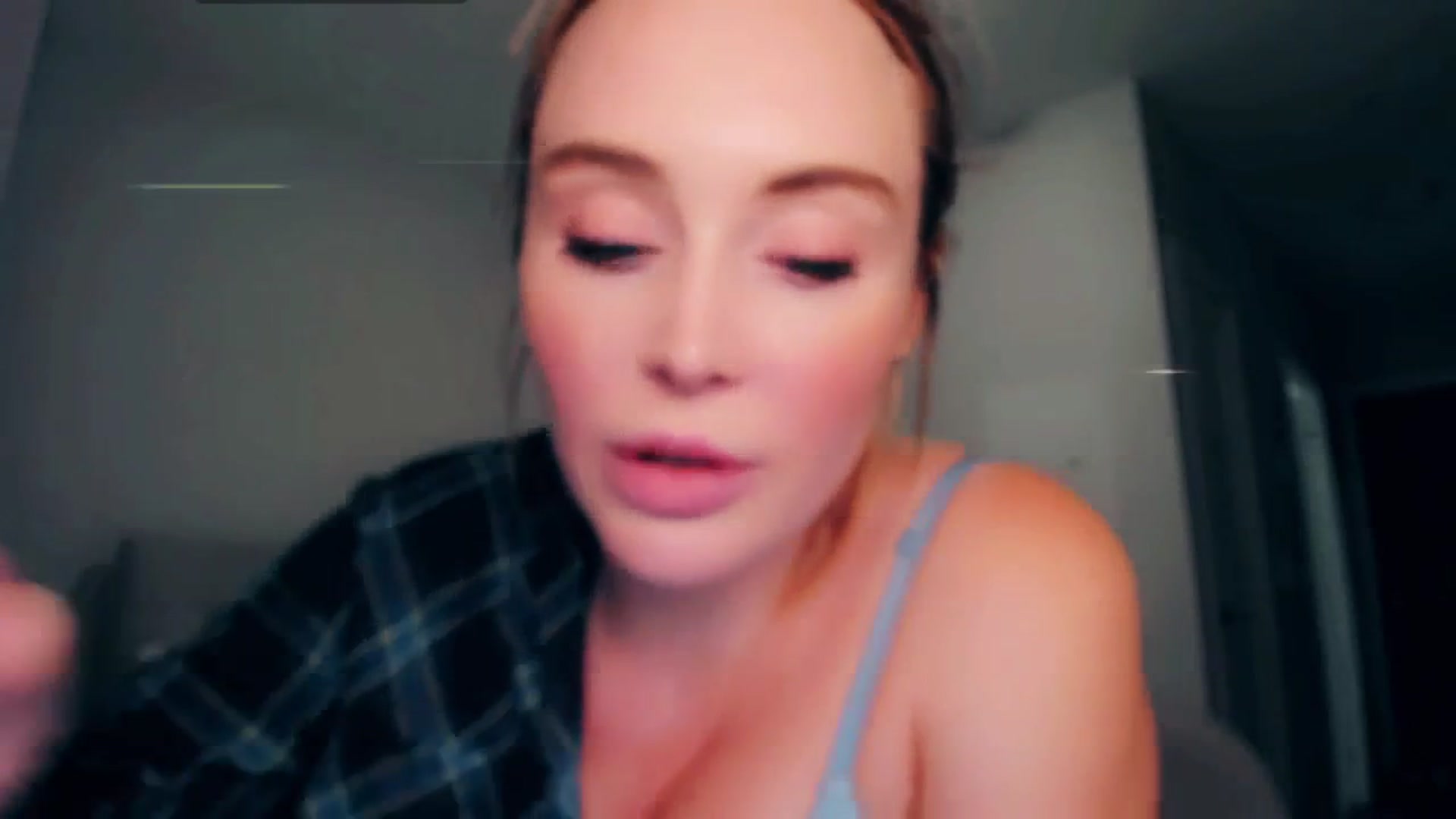 Gallery image thumbnail from NessaMoore's myfreecams stream on, 10/19/2024, 03:14 image 10 of 20