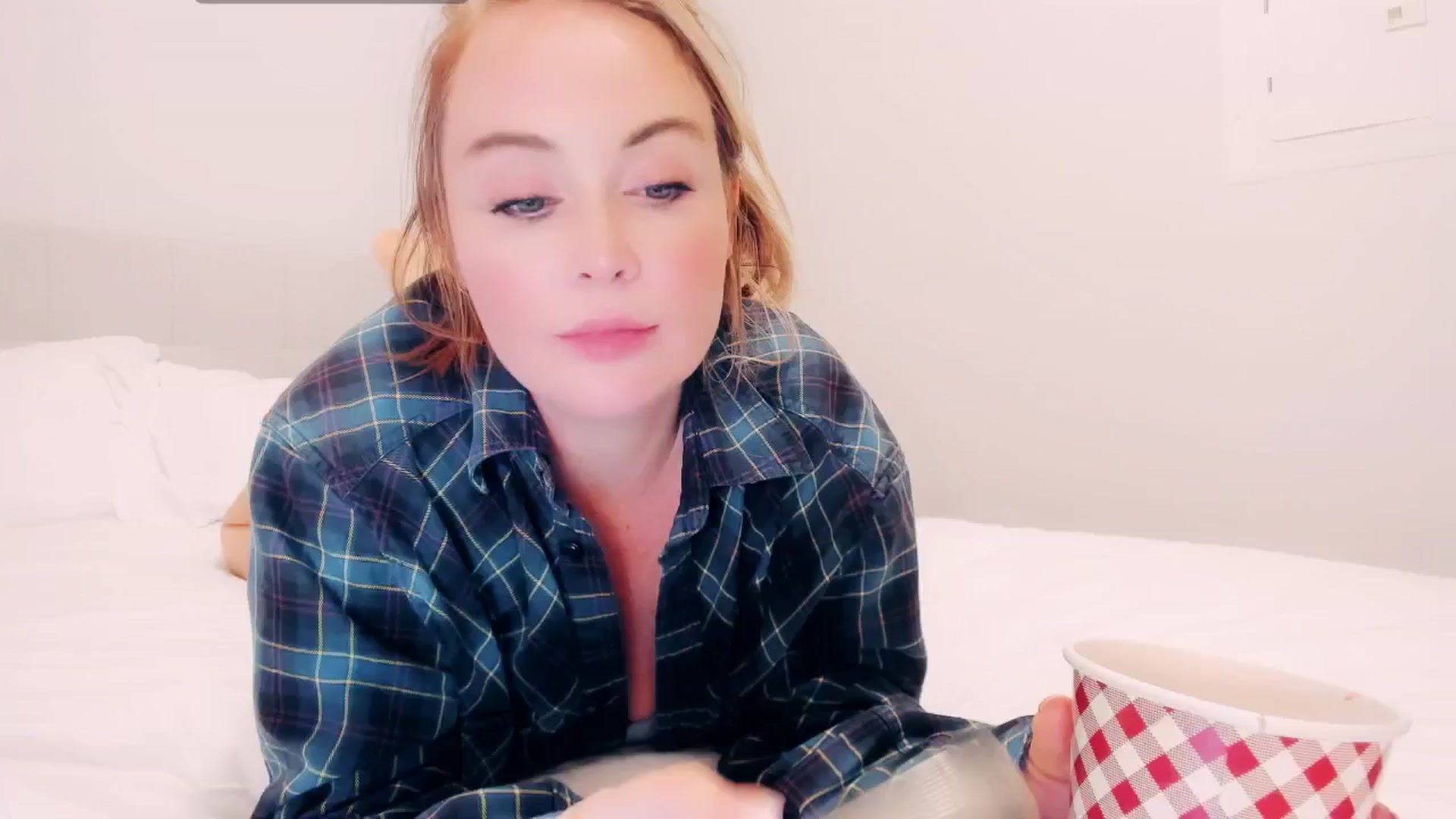 Gallery image thumbnail from NessaMoore's myfreecams stream on, 10/19/2024, 05:30 image 4 of 20