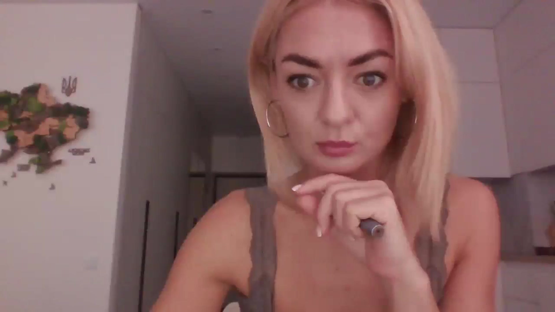 Gallery image thumbnail from NessaVix's myfreecams stream on, 11/09/2025, 12:34 image 16 of 20
