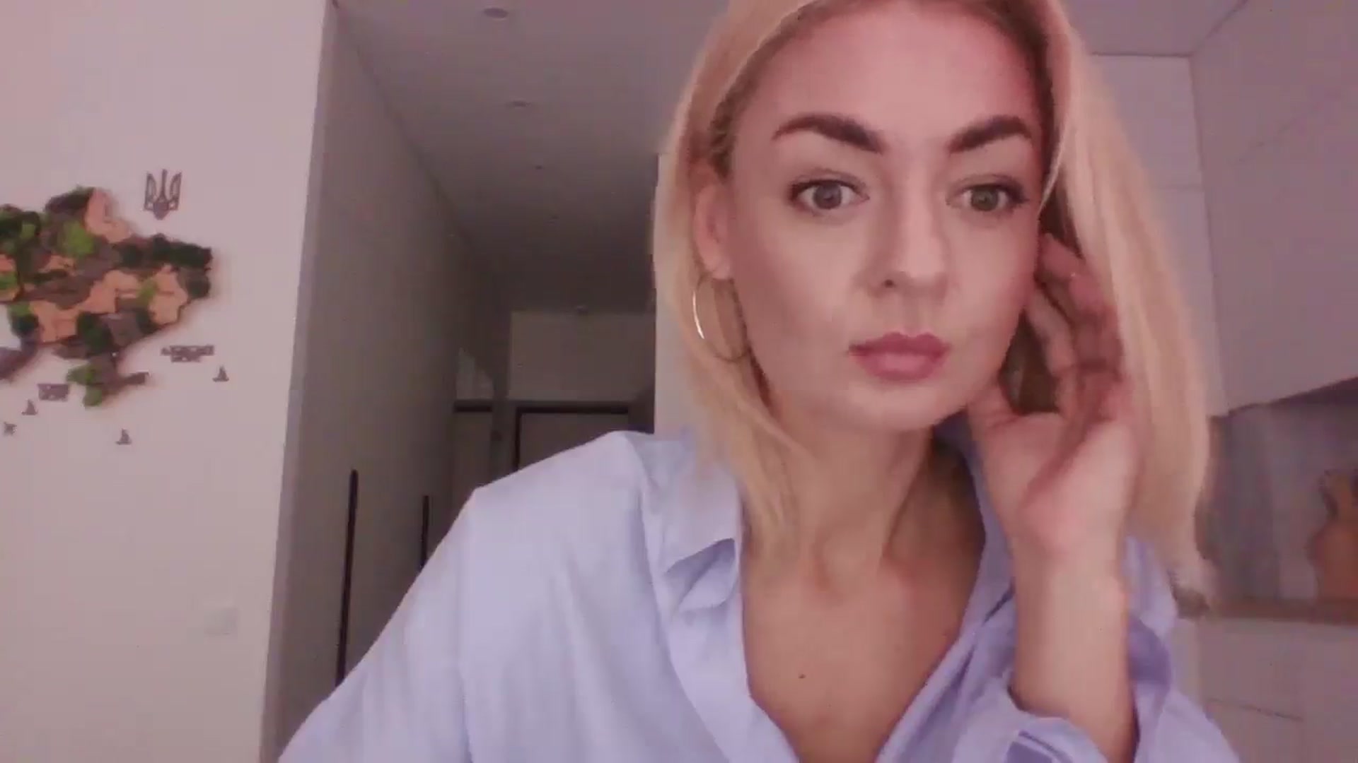 Gallery image thumbnail from NessaVix's myfreecams stream on, 11/16/2025, 14:11 image 4 of 20