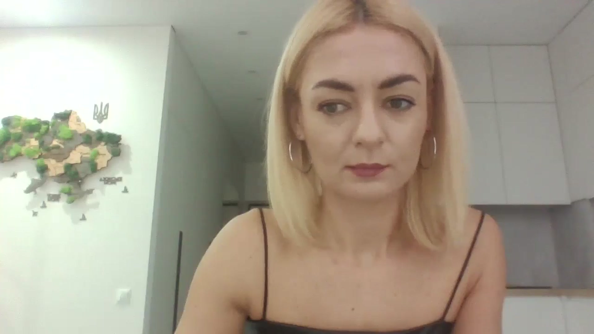 Gallery image thumbnail from NessaVix's myfreecams stream on, 12/06/2025, 13:03 image 5 of 20