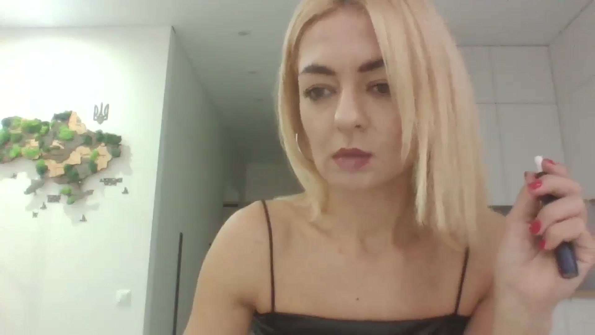 Gallery image thumbnail from NessaVix's myfreecams stream on, 12/06/2025, 13:03 image 9 of 20