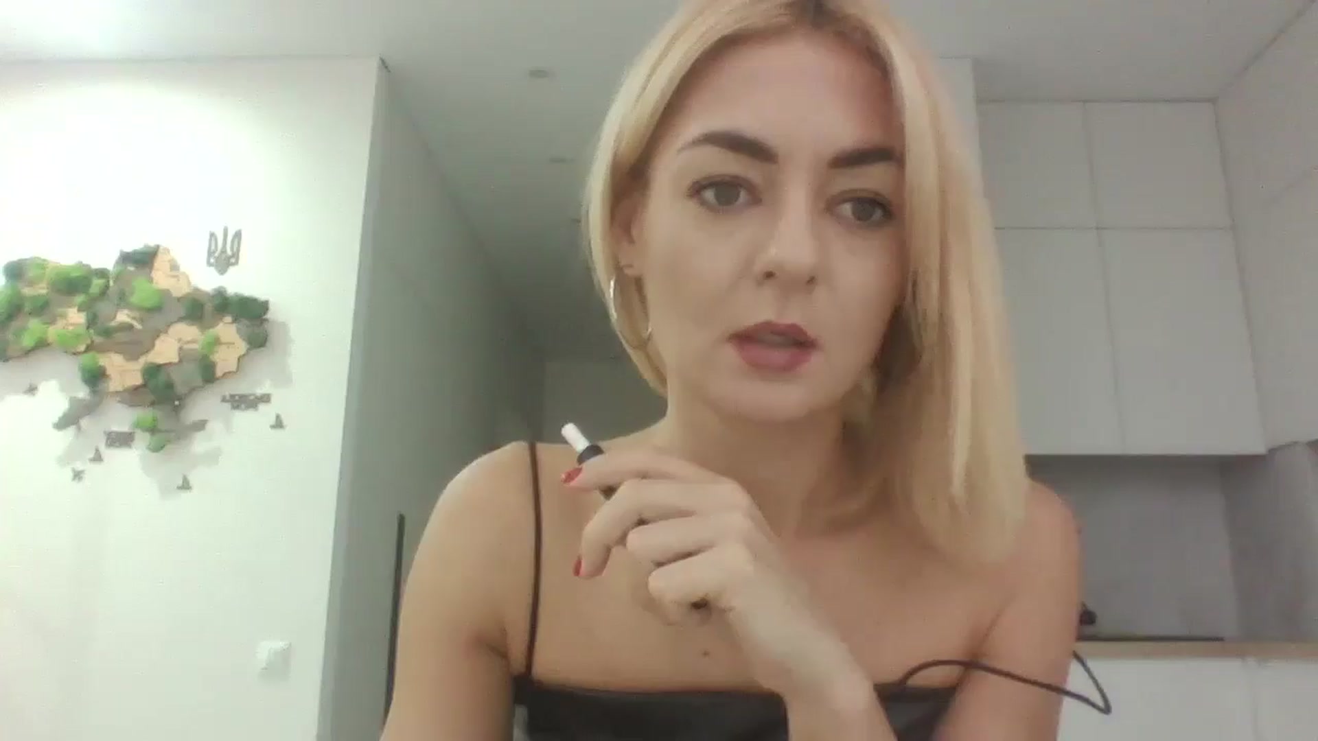 Gallery image thumbnail from NessaVix's myfreecams stream on, 12/06/2025, 13:03 image 11 of 20