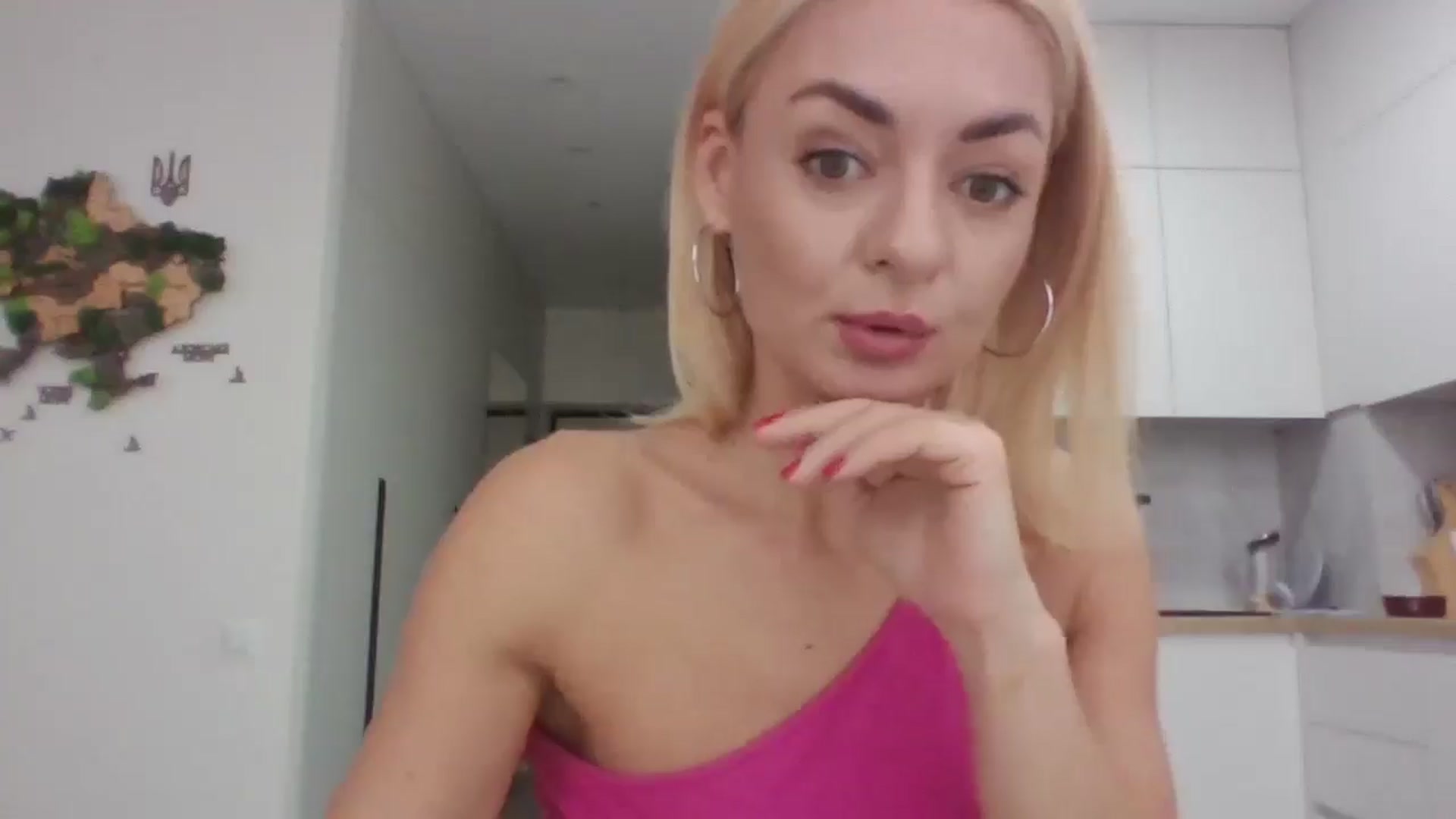 Gallery image thumbnail from NessaVix's myfreecams stream on, 12/07/2025, 13:01 image 18 of 20