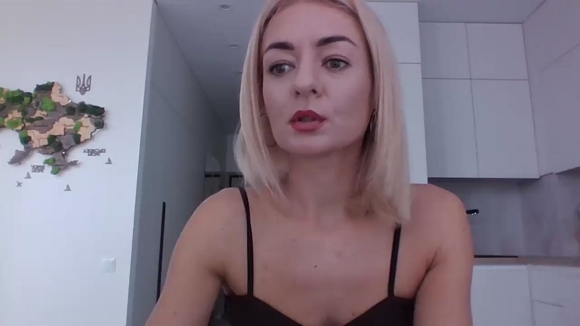 Gallery image thumbnail from NessaVix's myfreecams stream on, 12/24/2025, 11:47 image 18 of 20