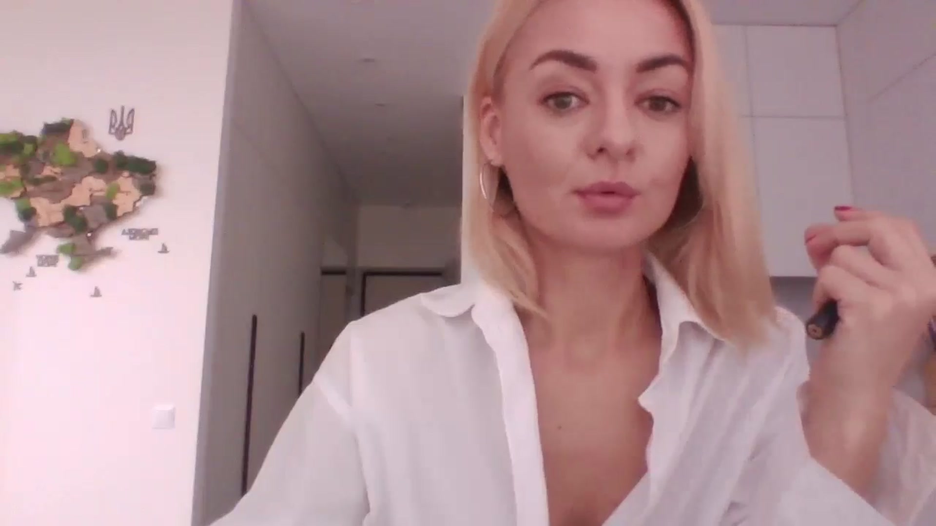 Gallery image thumbnail from NessaVix's myfreecams stream on, 12/27/2025, 13:21 image 16 of 20