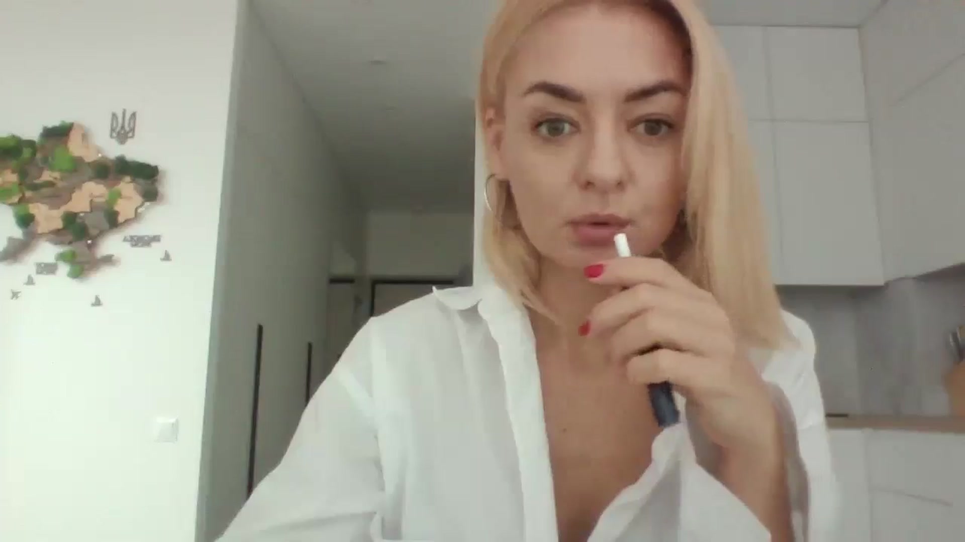 Gallery image thumbnail from NessaVix's myfreecams stream on, 12/27/2025, 13:21 image 13 of 20