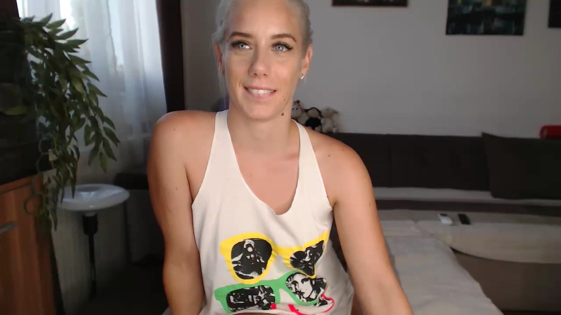 Gallery image thumbnail from Nesty4U's myfreecams stream on, 07/16/2024, 17:19 image 11 of 20