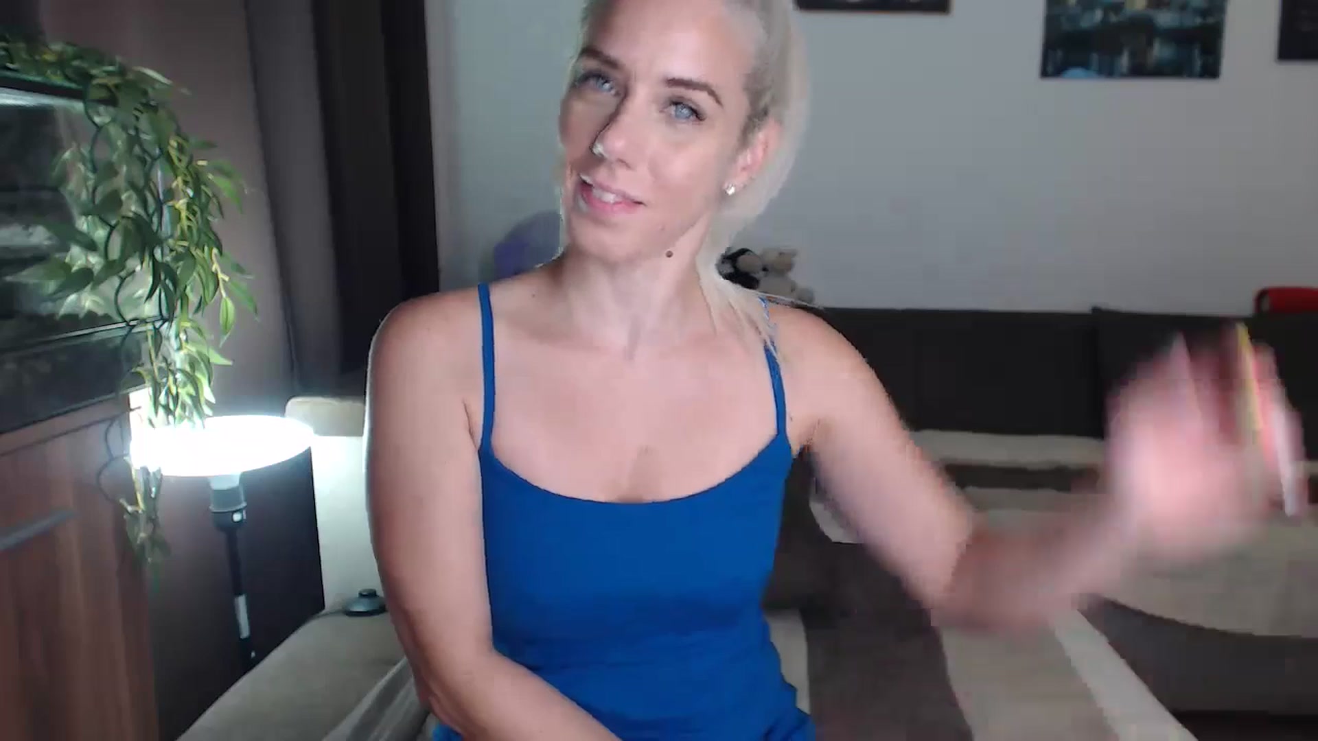 Gallery image thumbnail from Nesty4U's myfreecams stream on, 08/31/2024, 18:34 image 15 of 20