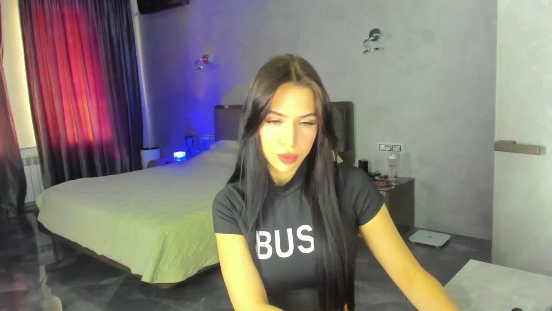 Gallery image thumbnail from NeverForgetK's myfreecams stream on, 05/19/2025, 13:46 image 6 of 20