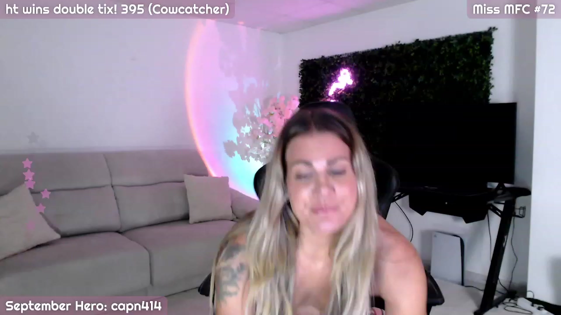 Gallery image thumbnail from NewBoobies4BB's myfreecams stream on, 09/10/2023, 24:33 image 18 of 20