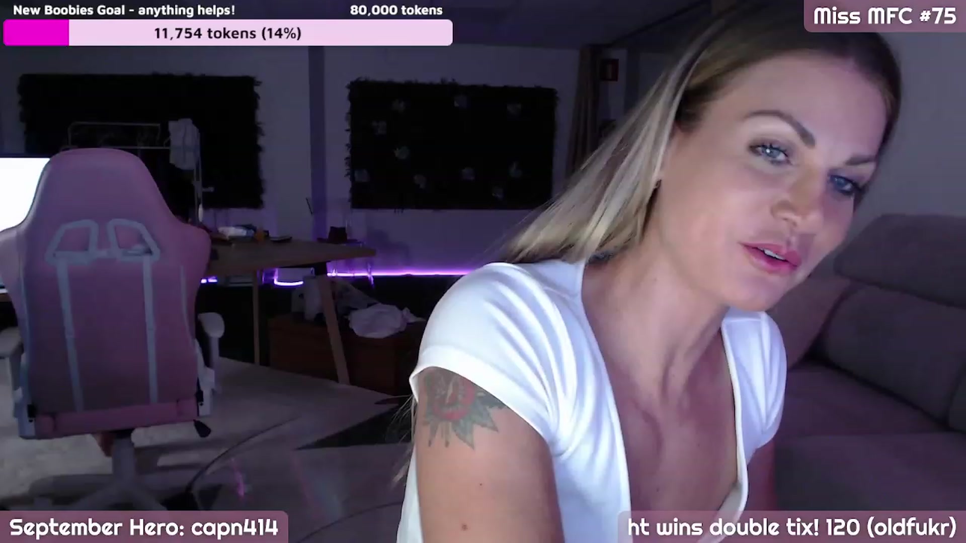 Gallery image thumbnail from NewBoobies4BB's myfreecams stream on, 09/12/2023, 20:48 image 15 of 20