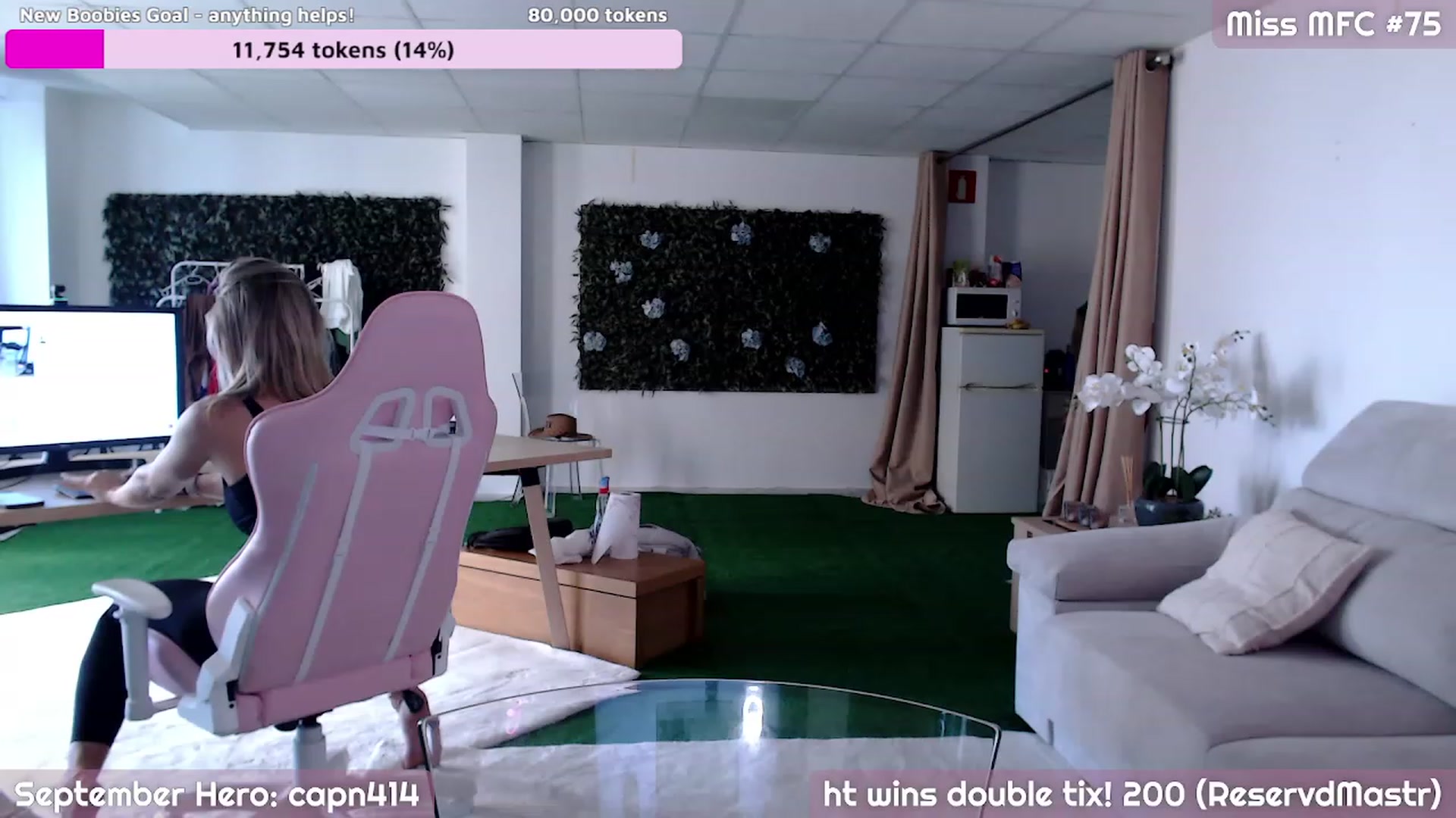 Gallery image thumbnail from NewBoobies4BB's myfreecams stream on, 09/13/2023, 14:13 image 2 of 20