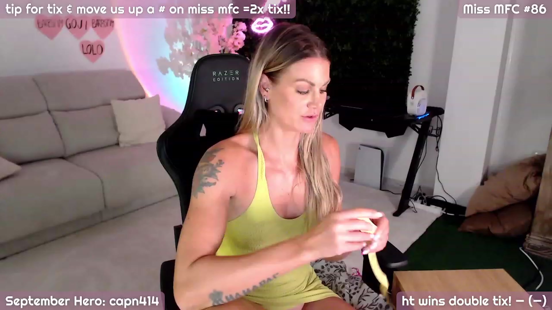 Gallery image thumbnail from NewBoobies4BB's myfreecams stream on, 09/16/2023, 24:46 image 3 of 20