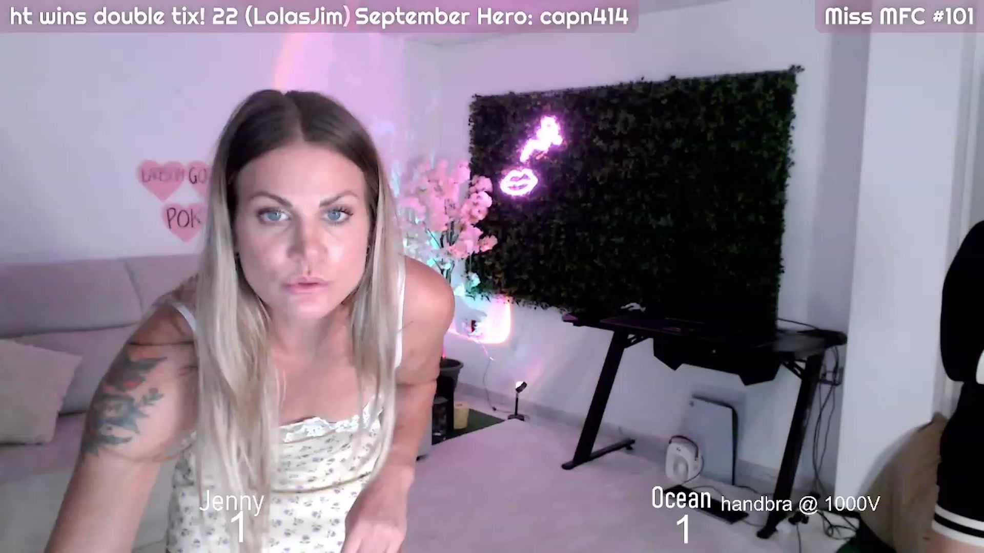 Gallery image thumbnail from NewBoobies4BB's myfreecams stream on, 09/20/2023, 21:05 image 12 of 20