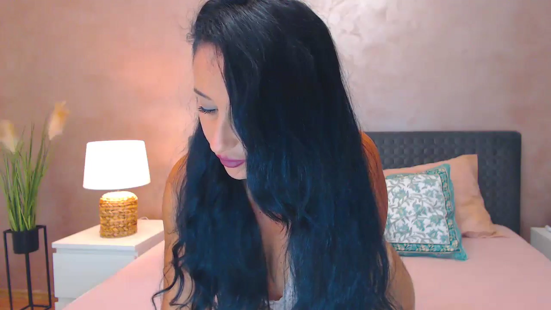 Gallery image thumbnail from NewGirl1's myfreecams stream on, 07/26/2024, 06:50 image 14 of 20