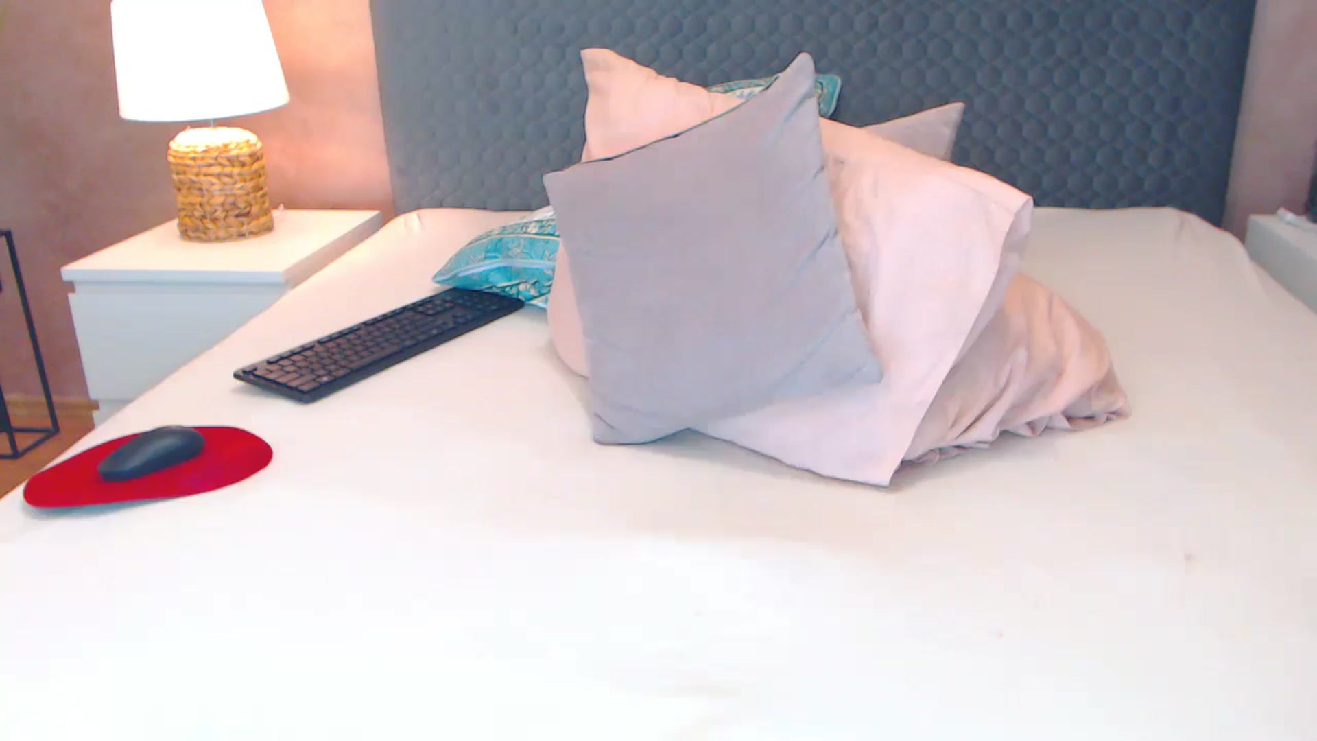 Gallery image thumbnail from NewGirl1's myfreecams stream on, 08/09/2024, 11:13 image 7 of 20