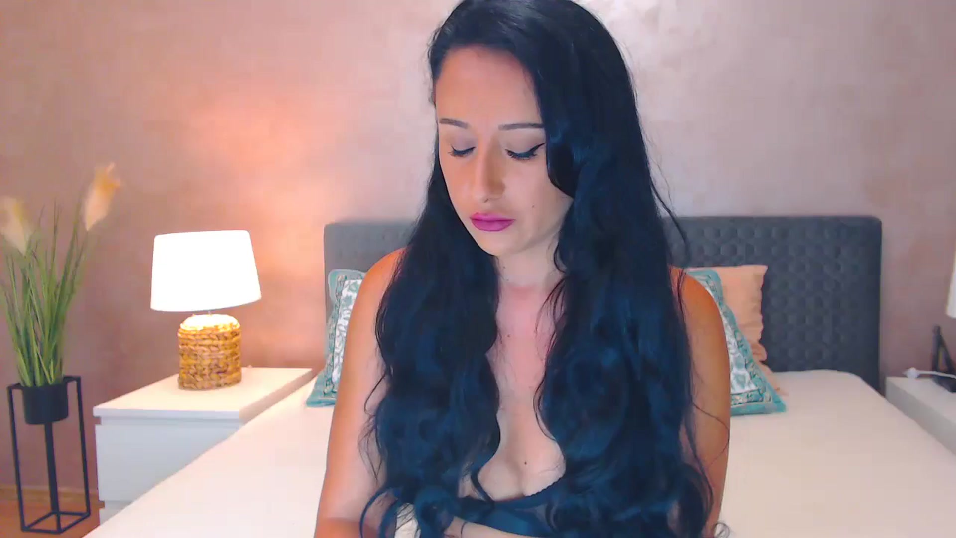 Gallery image thumbnail from NewGirl1's myfreecams stream on, 08/13/2024, 07:05 image 1 of 20