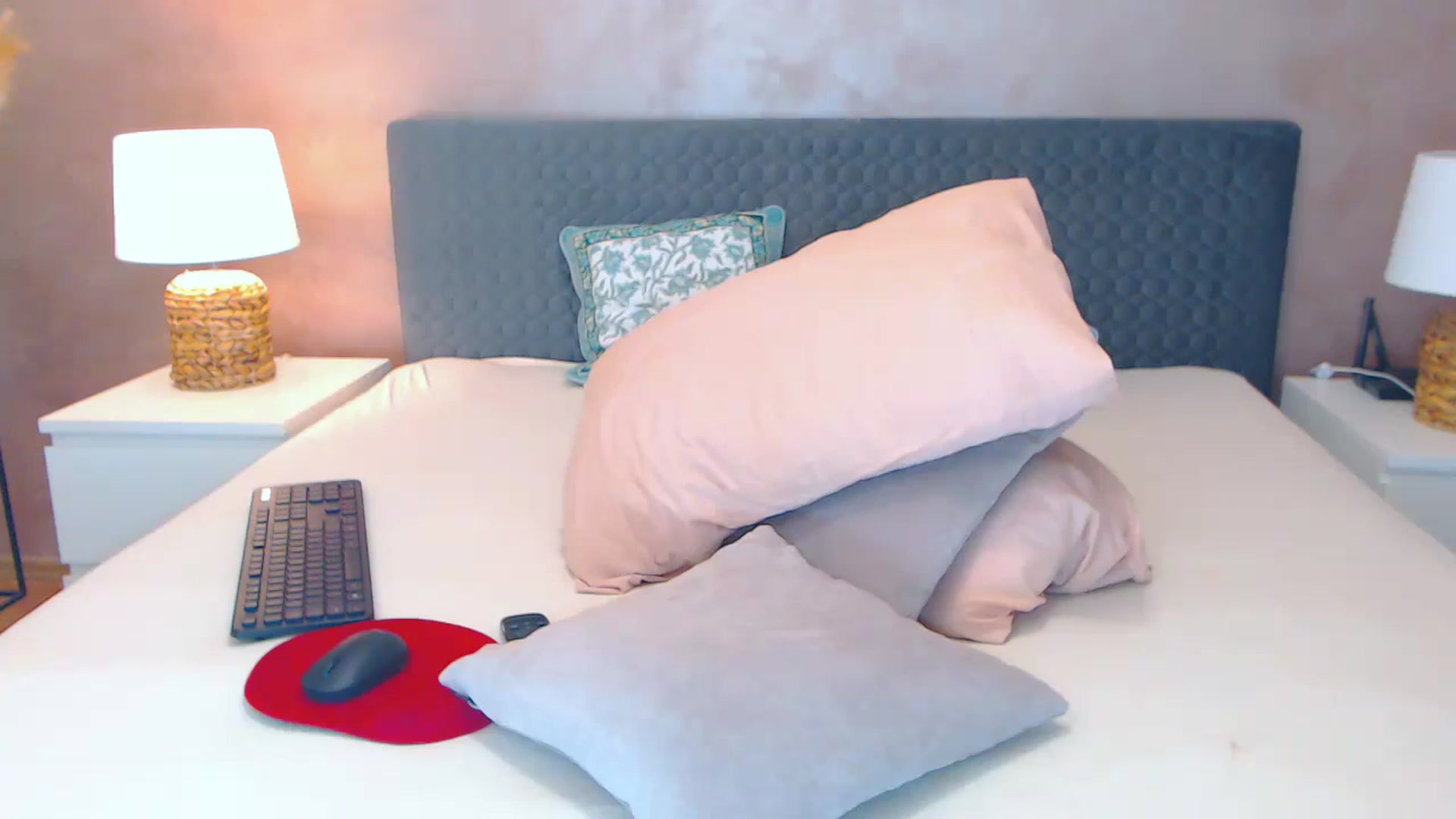 Gallery image thumbnail from NewGirl1's myfreecams stream on, 08/14/2024, 11:30 image 2 of 20