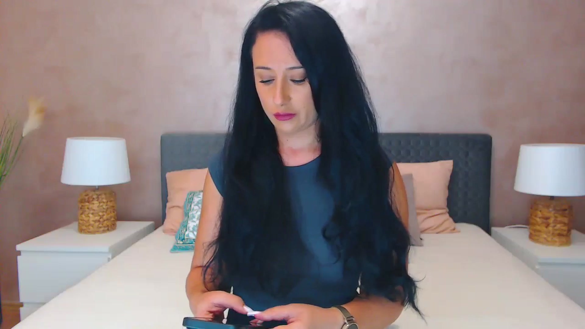 Gallery image thumbnail from NewGirl1's myfreecams stream on, 09/17/2024, 07:45 image 3 of 20