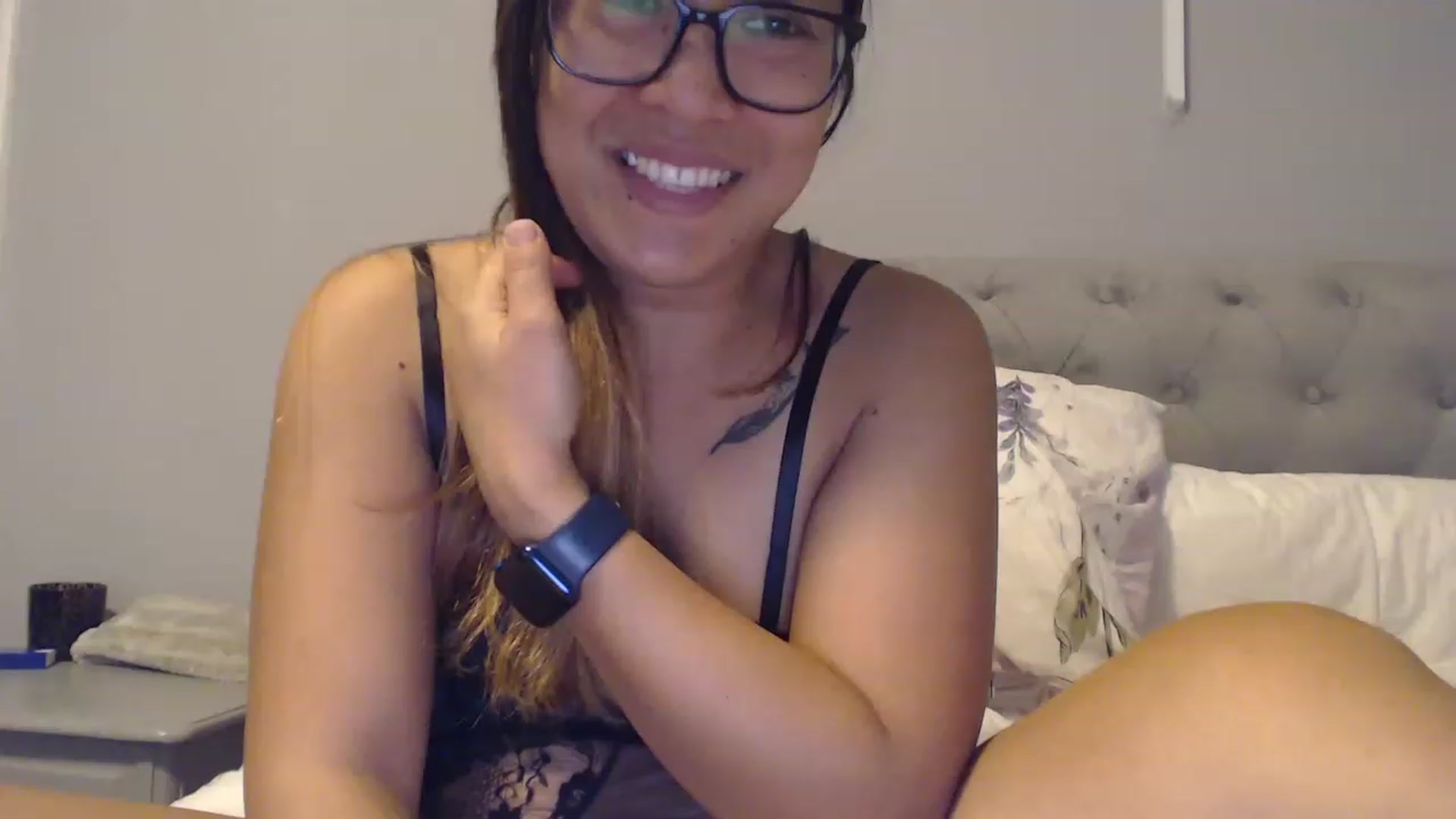 Gallery image thumbnail from NewKristine23's myfreecams stream on, 11/18/2022, 11:22 image 9 of 20