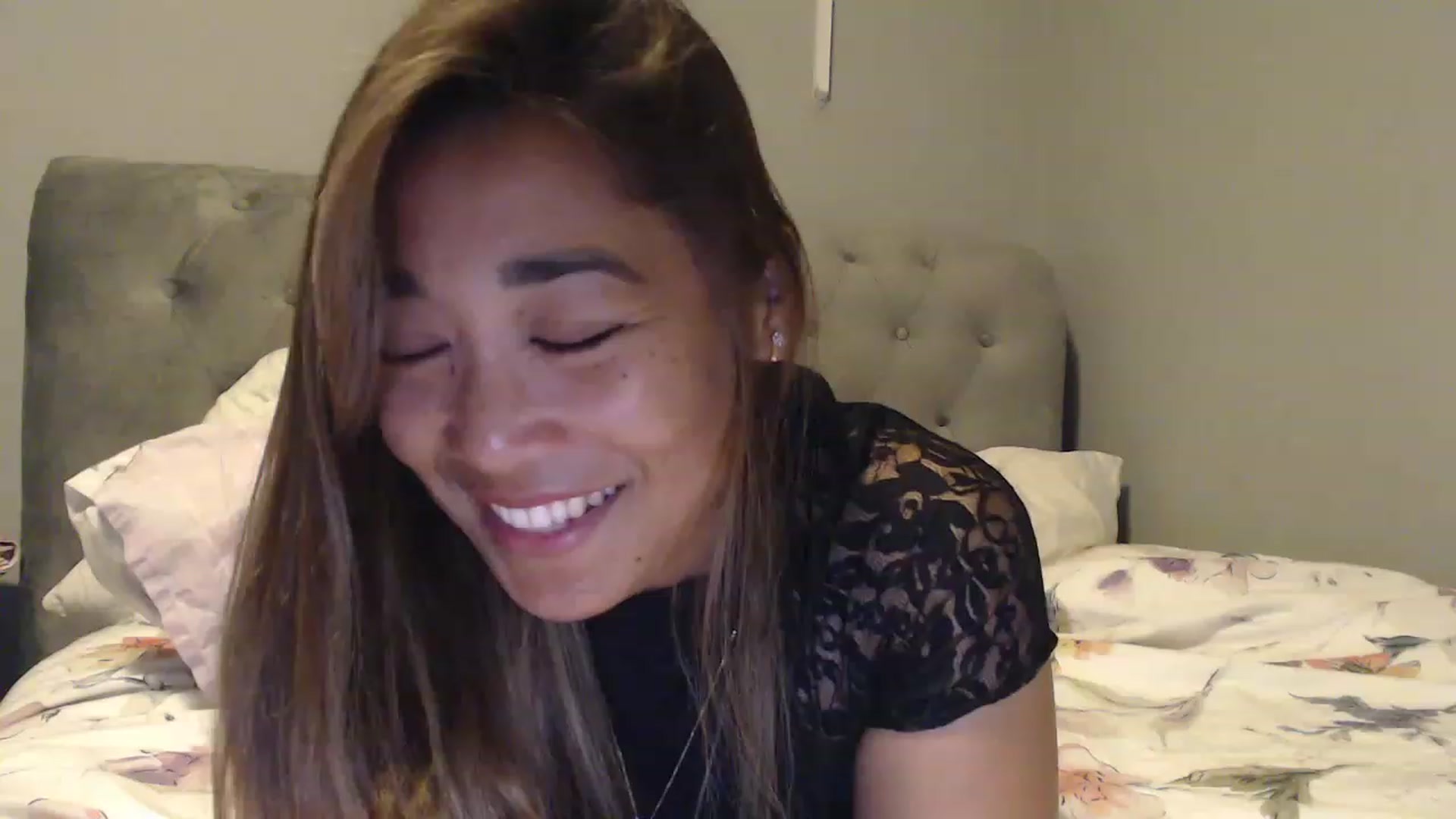 Gallery image thumbnail from NewKristine23's myfreecams stream on, 08/19/2023, 24:03 image 19 of 20